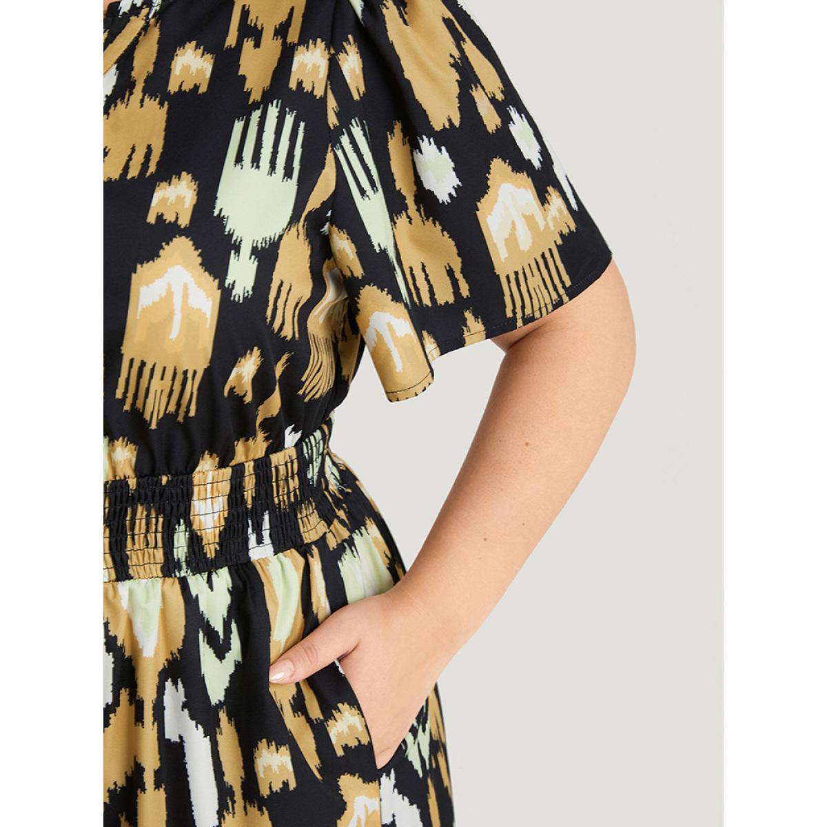 Plus Size Graphic Print Notched Shirred Pocket Puff Sleeve Dress Leopard Women Elegant Shirred V-neck Short sleeve Curvy Knee Dress BloomChic 28/5X Product Image