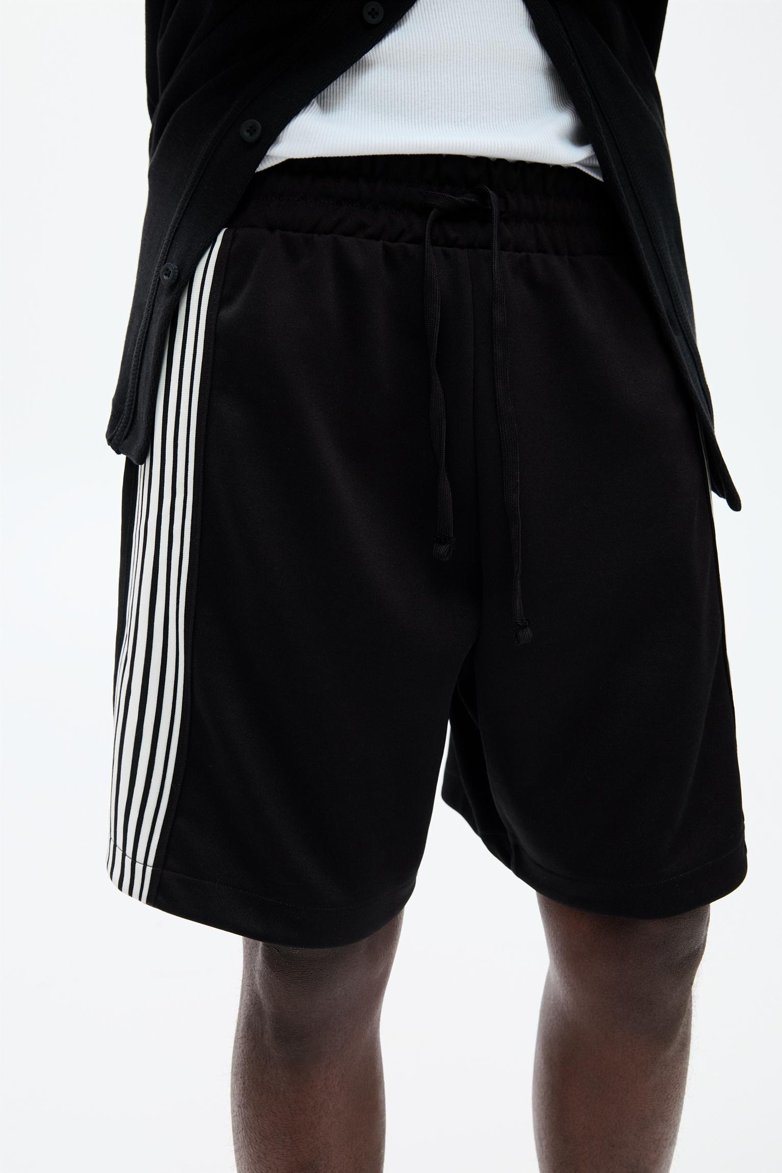 STWD striped Bermuda short sweatpants Product Image
