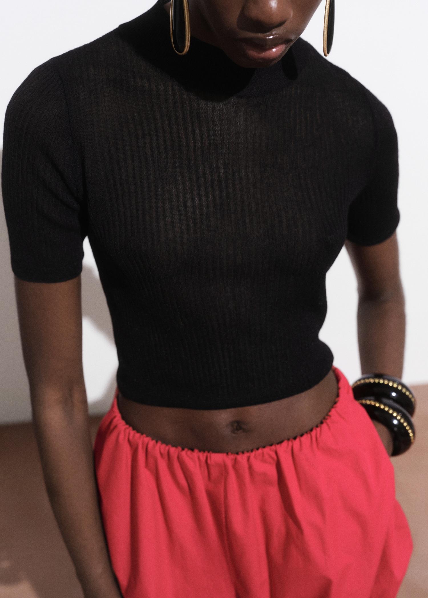 Knitted cropped sweater - Women | MANGO USA Product Image