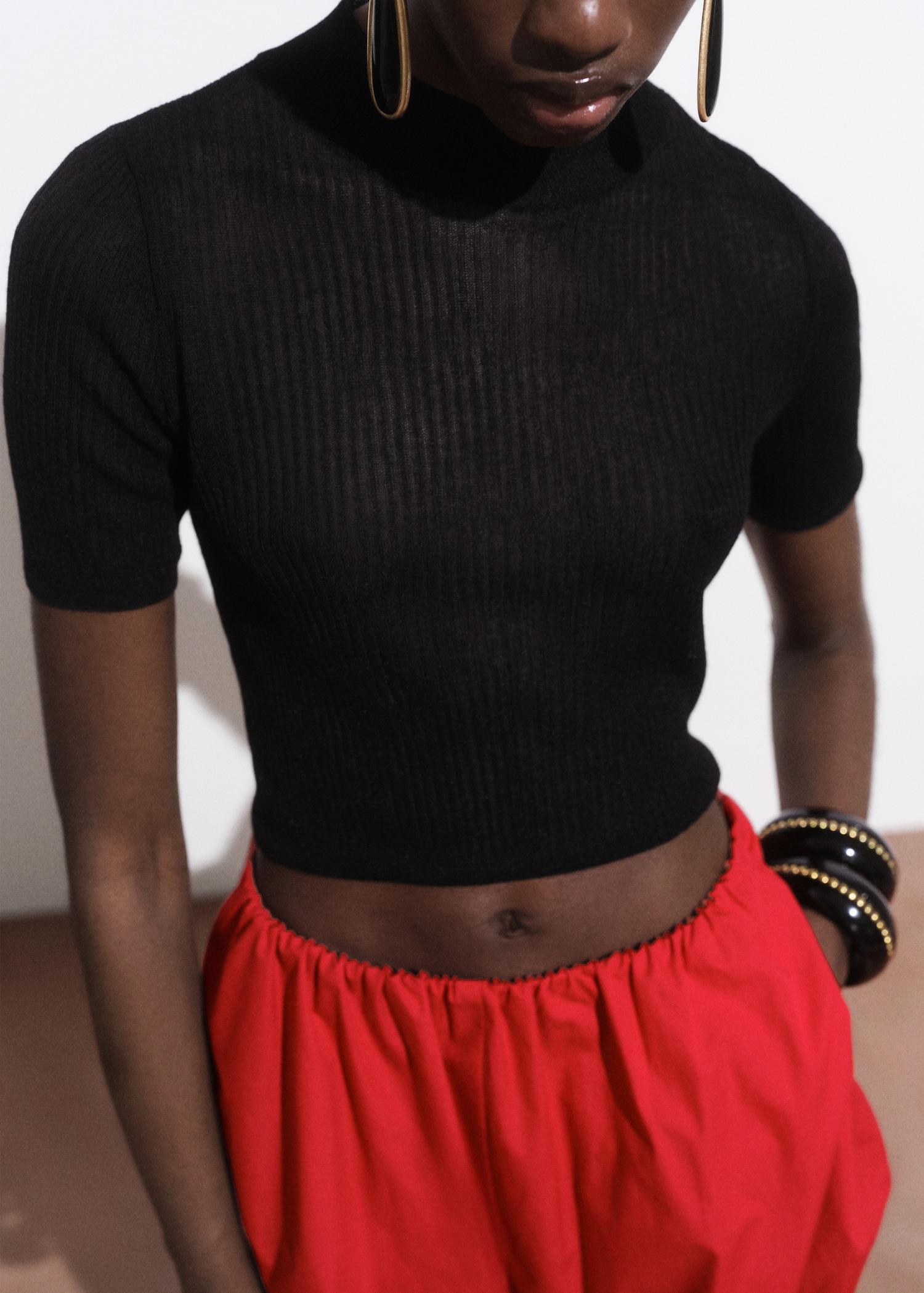 Knitted cropped sweater - Women | MANGO USA Product Image