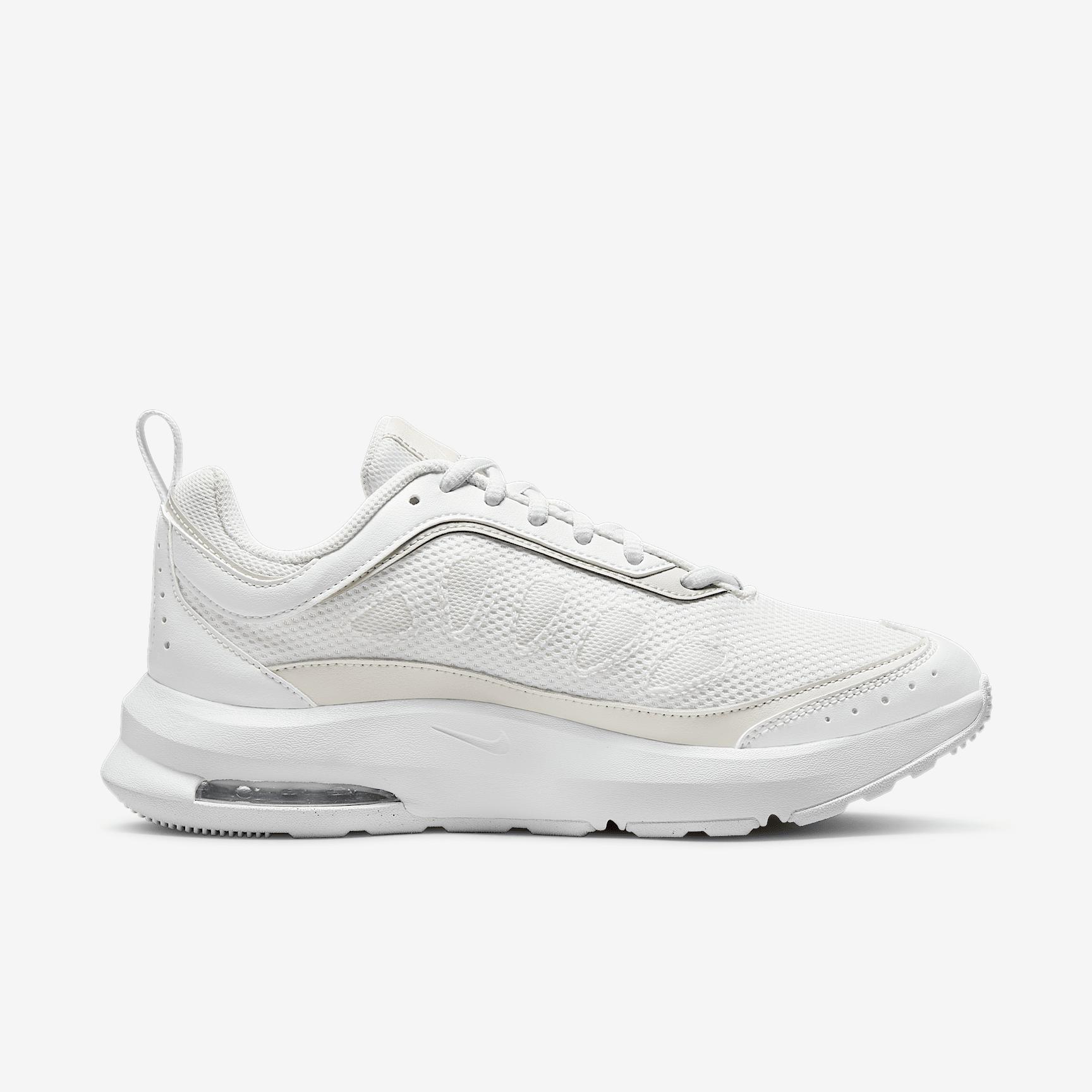 Nike Womens Air Max AP Shoes | CU4870-600 Product Image