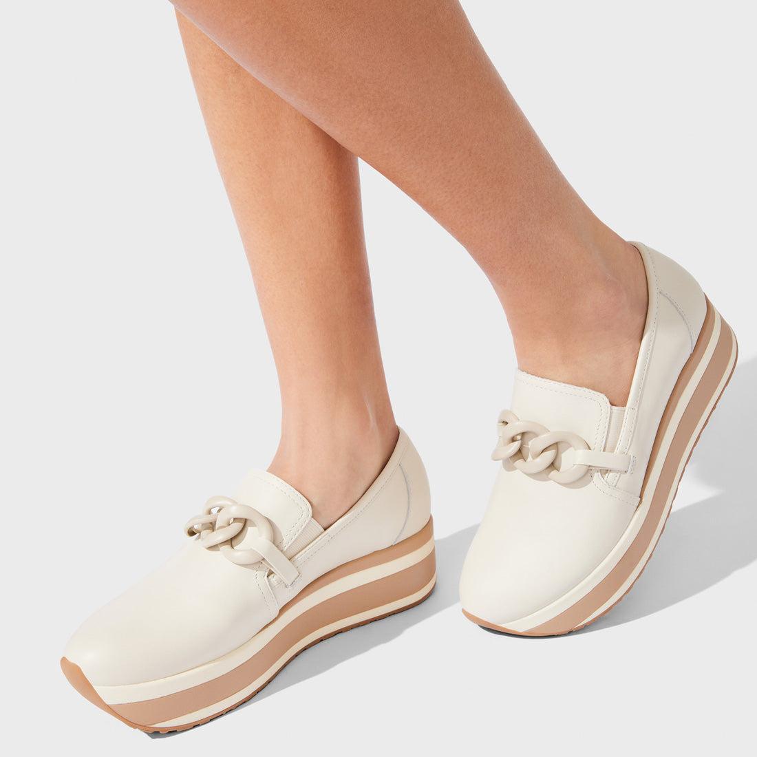 HAZE BONE LEATHER - SM REBOOTED Female Product Image