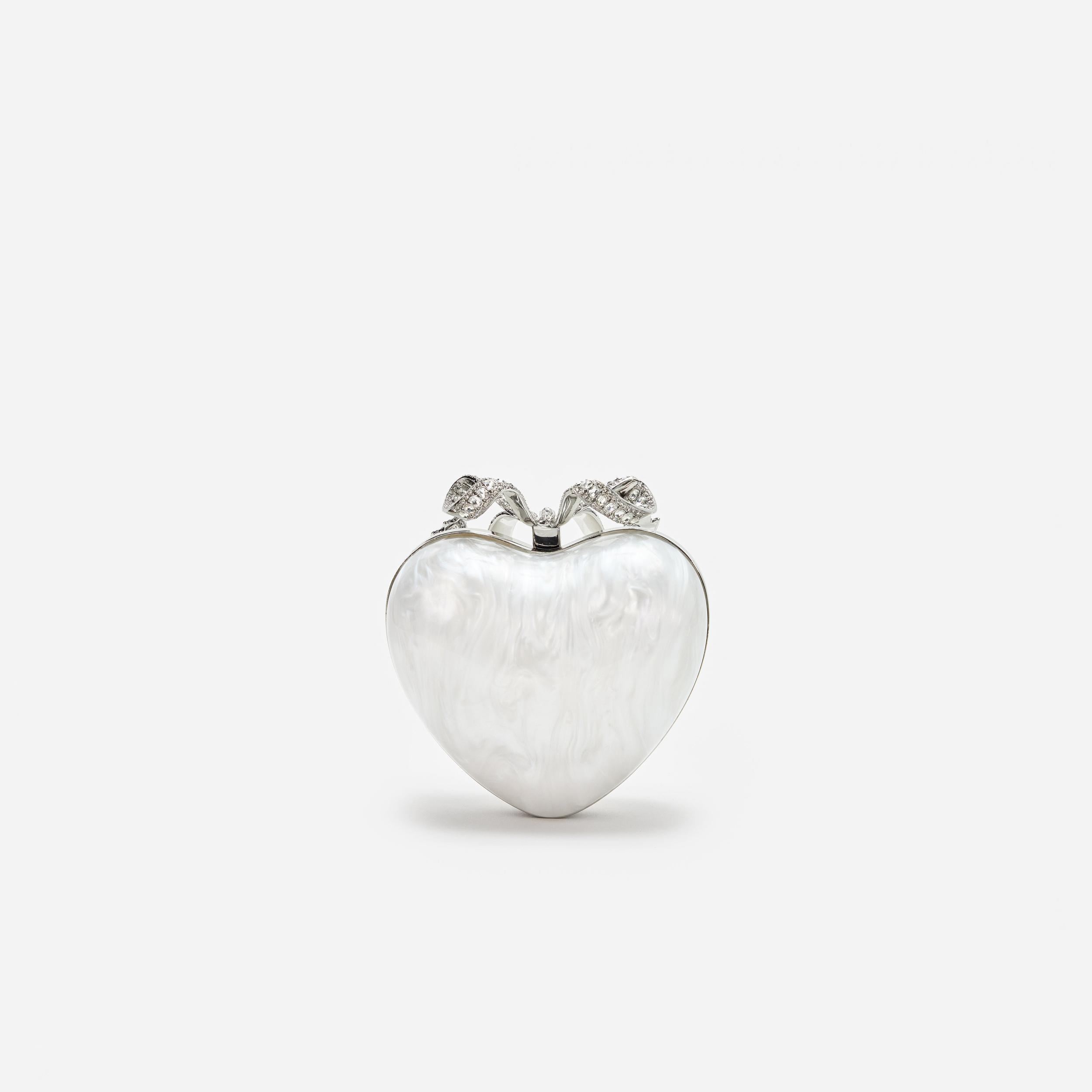 Pearl Heart Clutch Product Image