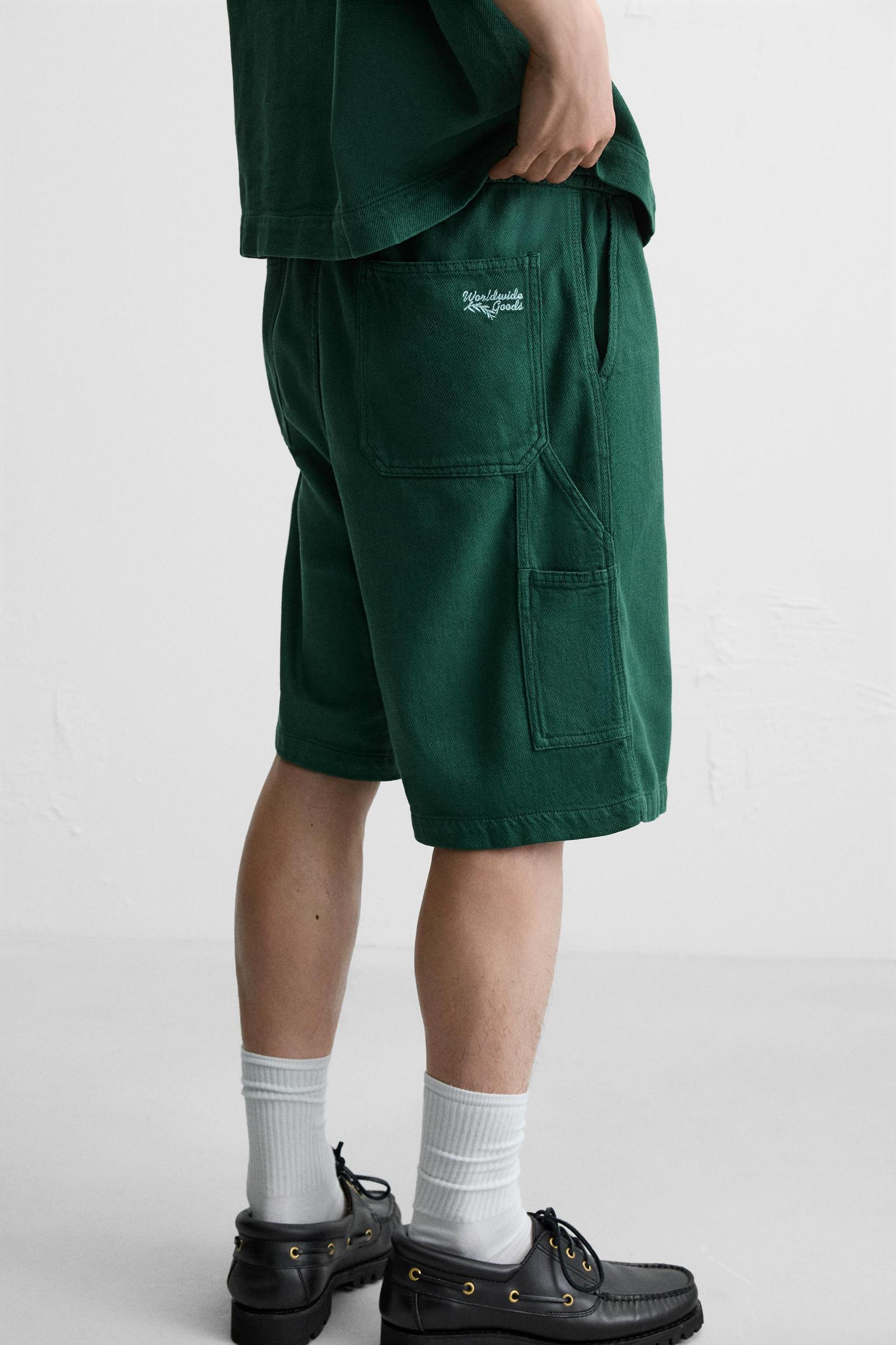 TEXTURED CARPENTER POCKET SHORTS Product Image