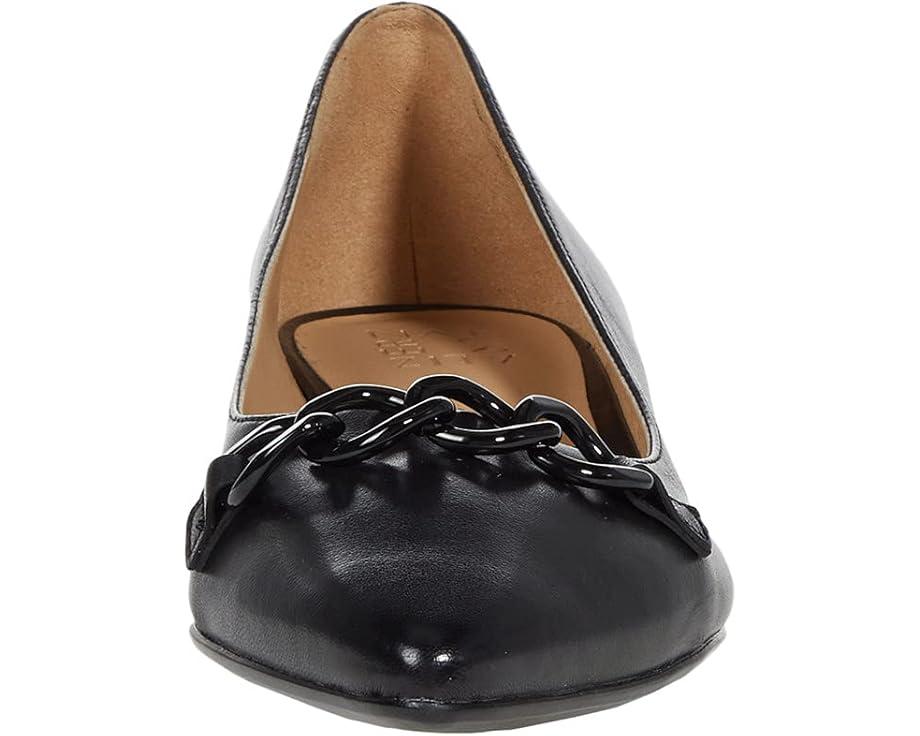 Jayla Pumps Product Image