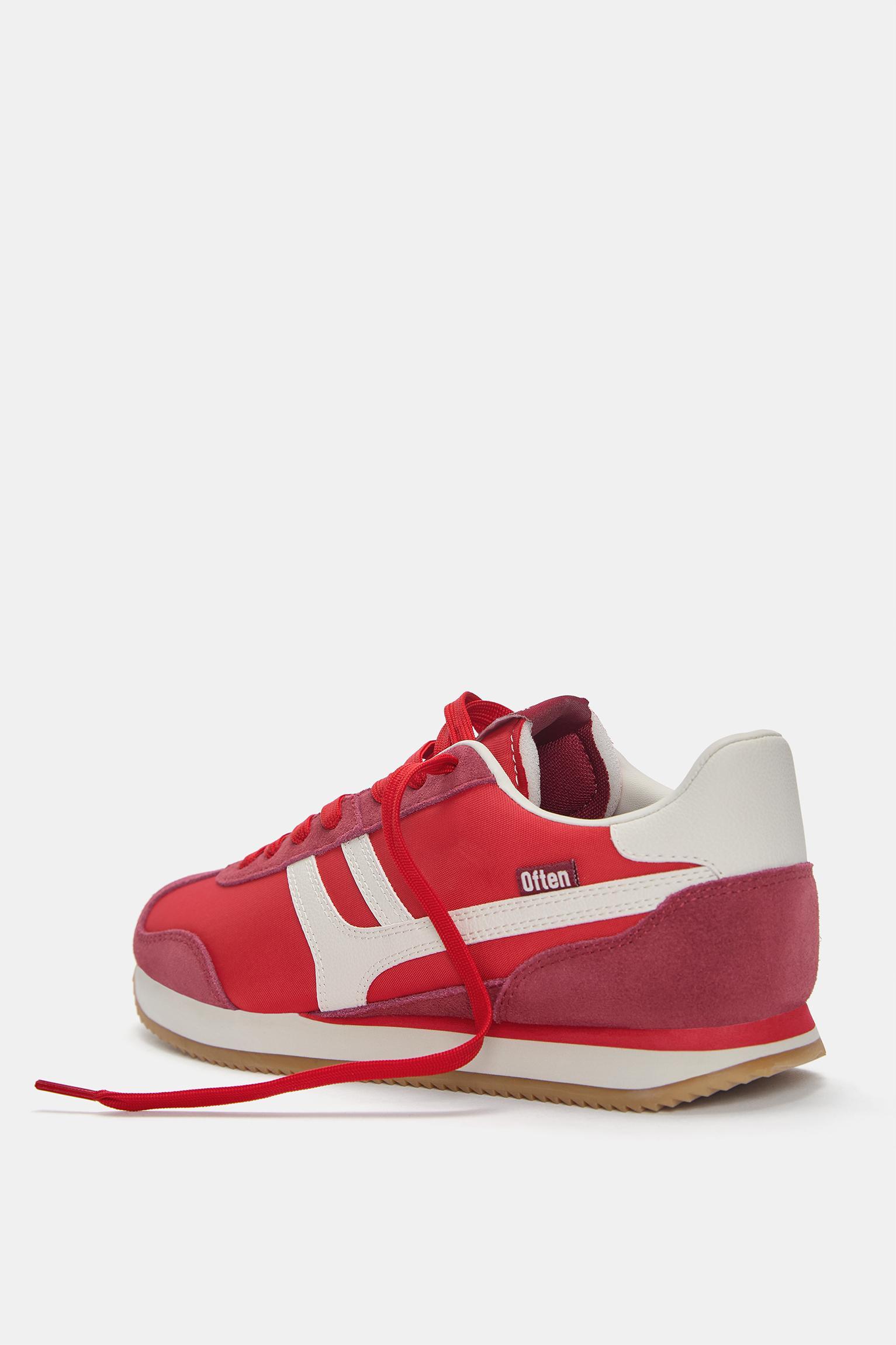 Retro sneakers Product Image