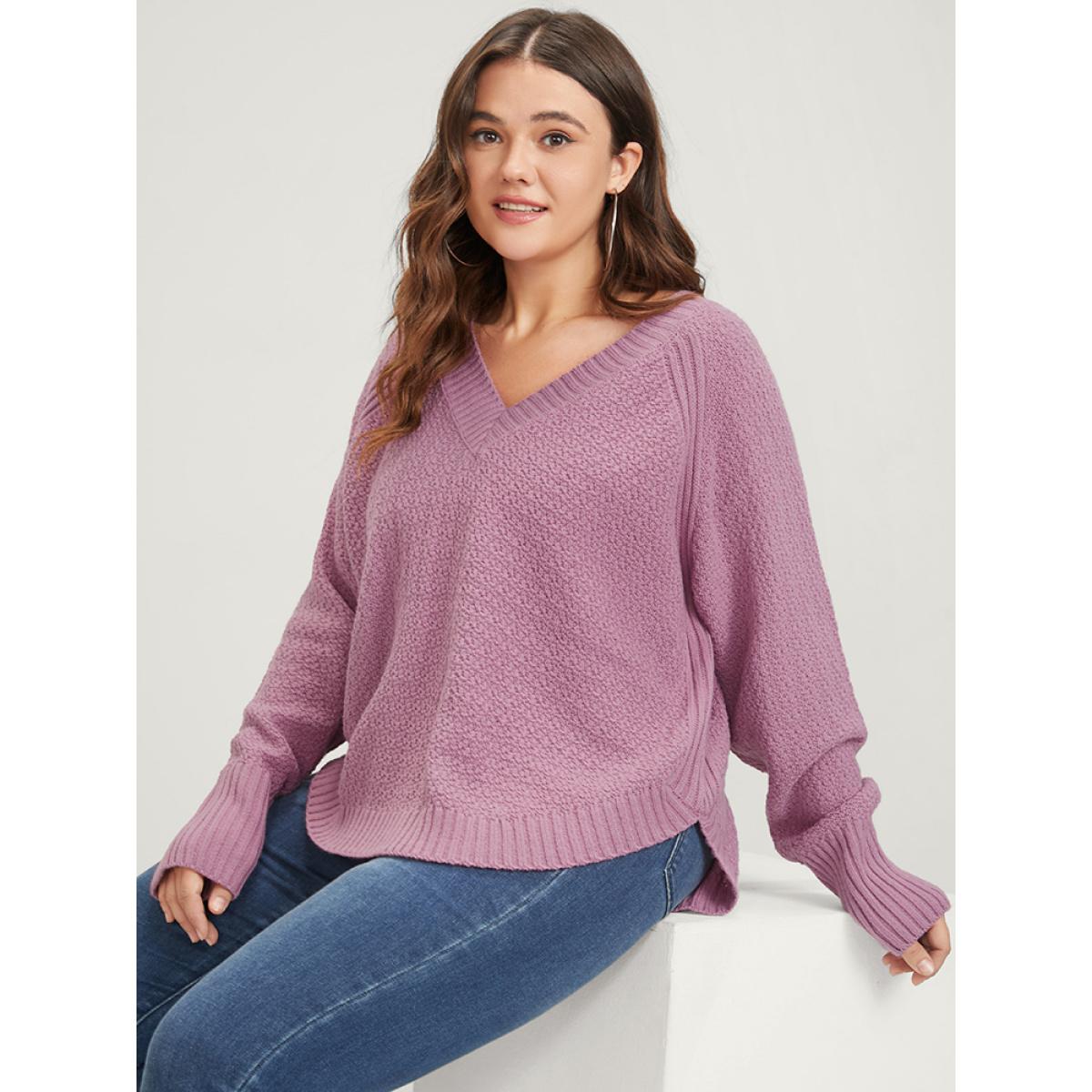 Plus Size Plain Solid Split Arc Hem V Neck Sweater DustyPink Women Casual Loose Long Sleeve V-neck Dailywear Pullovers BloomChic 18-20/2X Product Image
