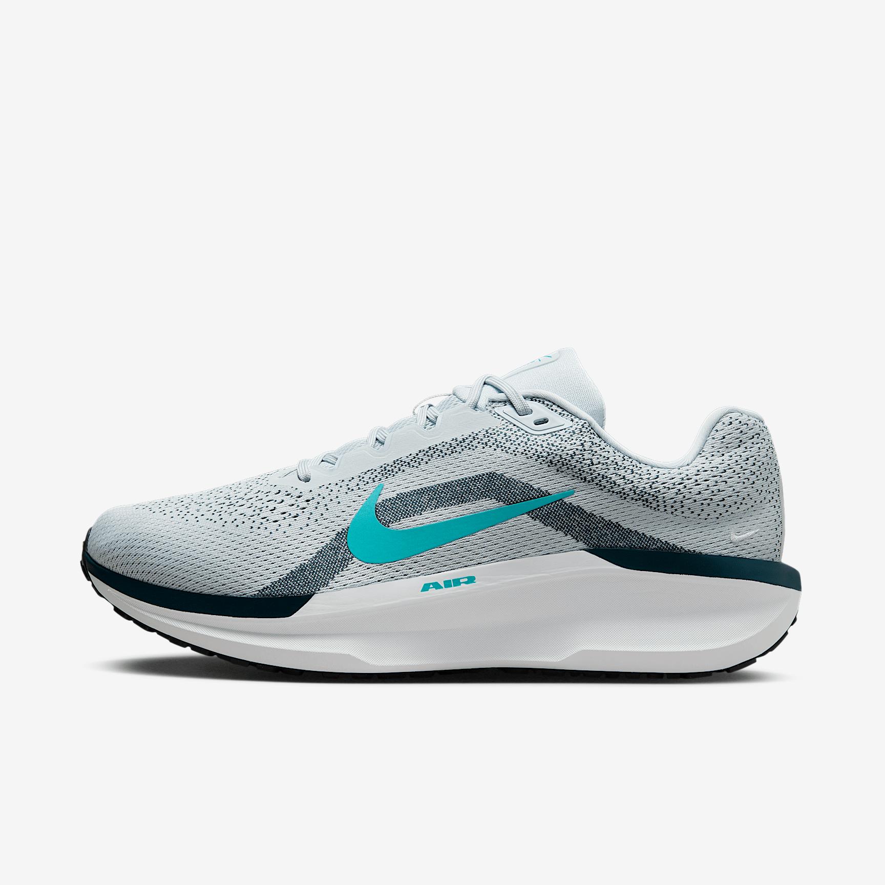 Mens Nike Winflo 11 Running Shoes (Extra Wide Width) Product Image