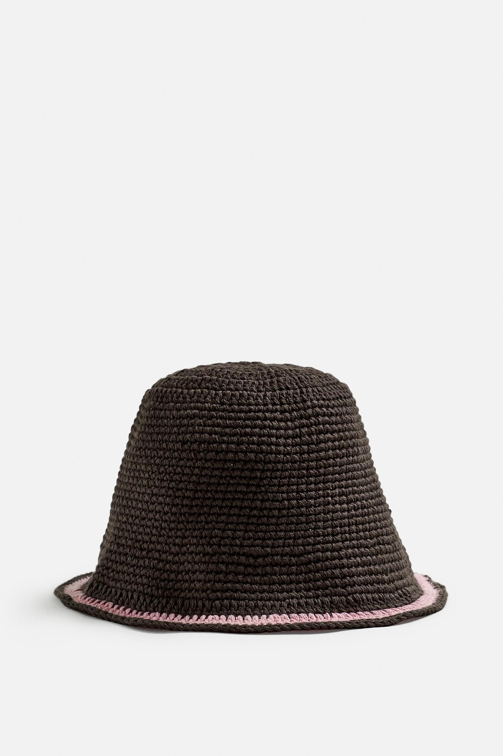 CROCHET BAND BUCKET HAT Product Image