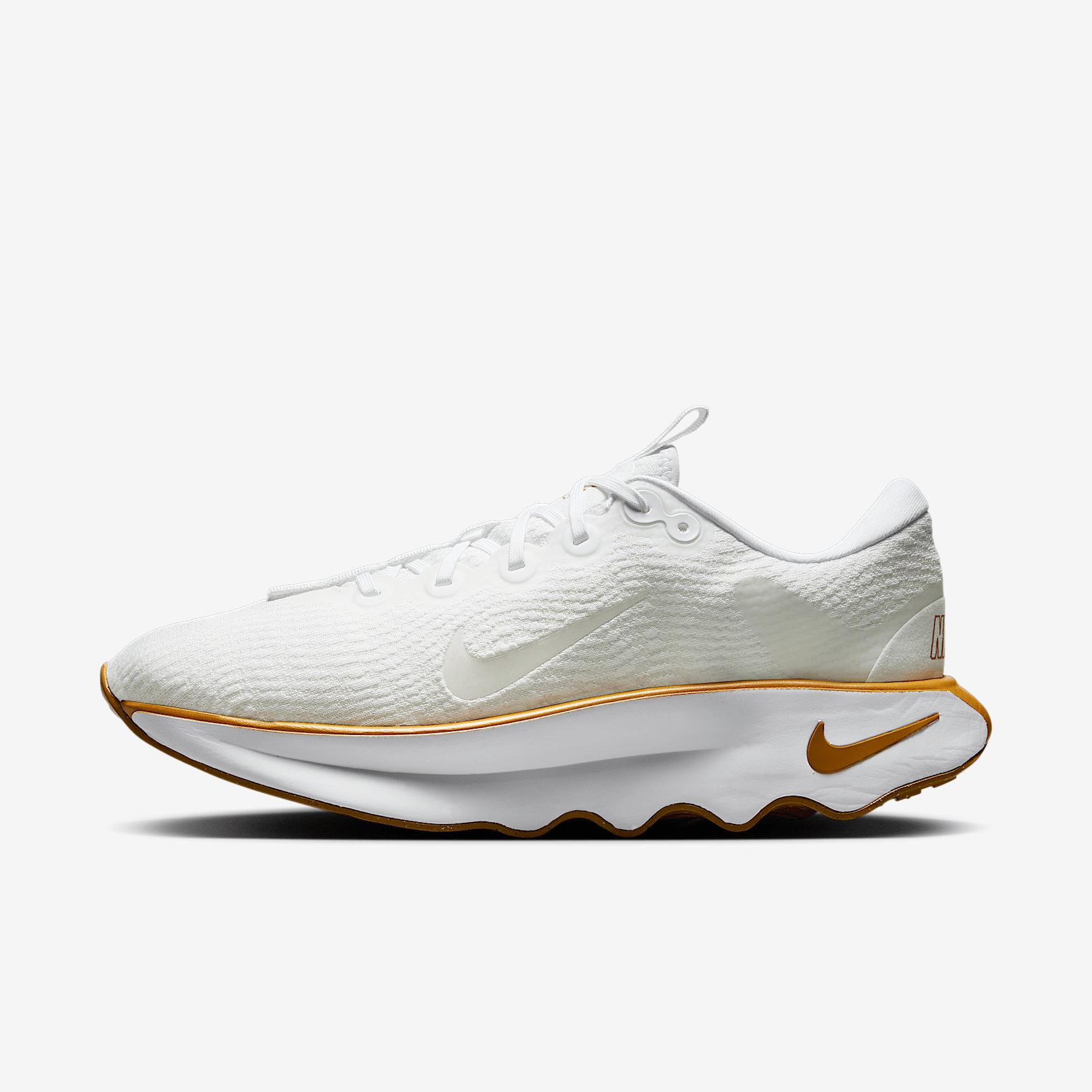 Nike Motiva Men's Walking Shoes Product Image