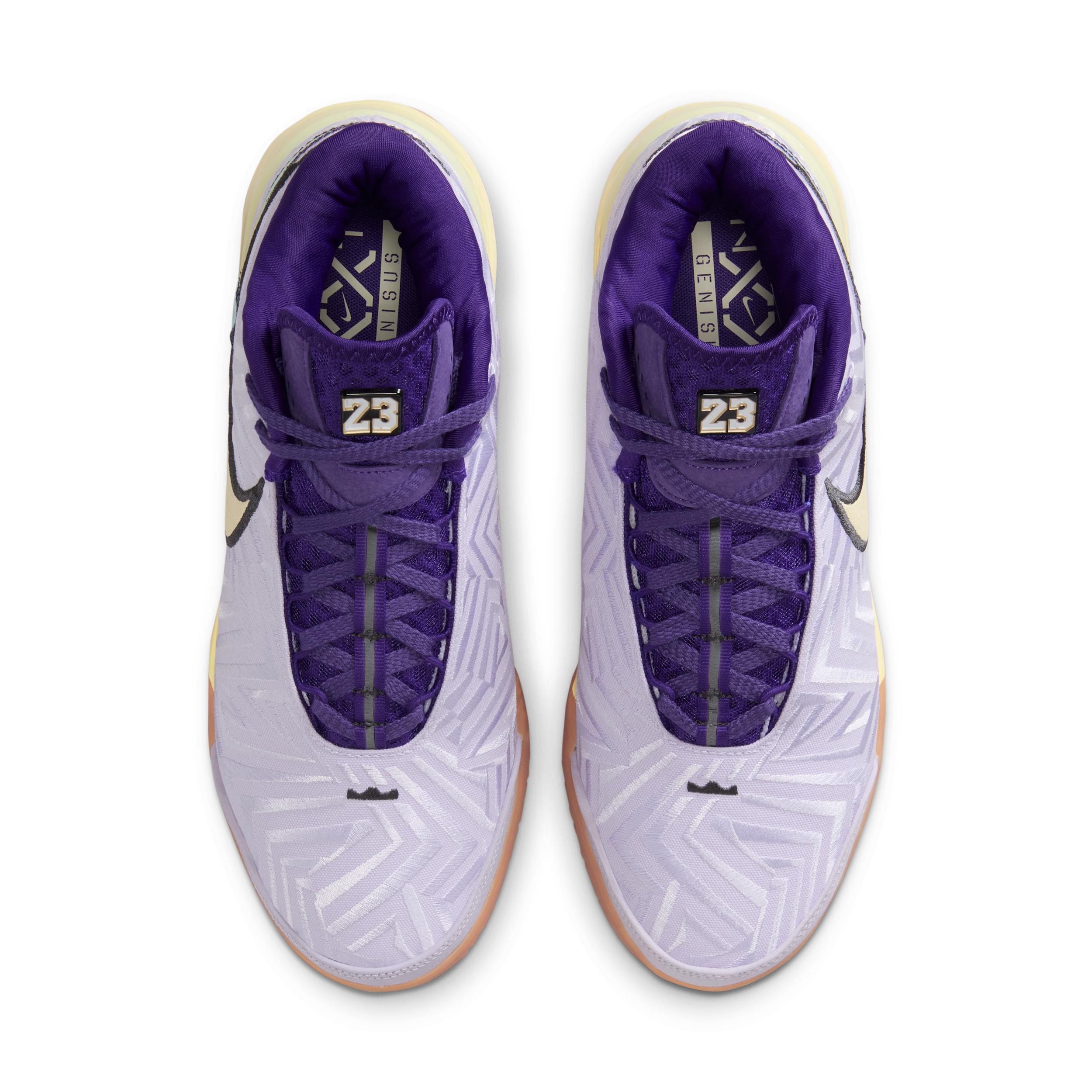 Nike Men's LeBron NXXT Genisus Basketball Shoes Product Image