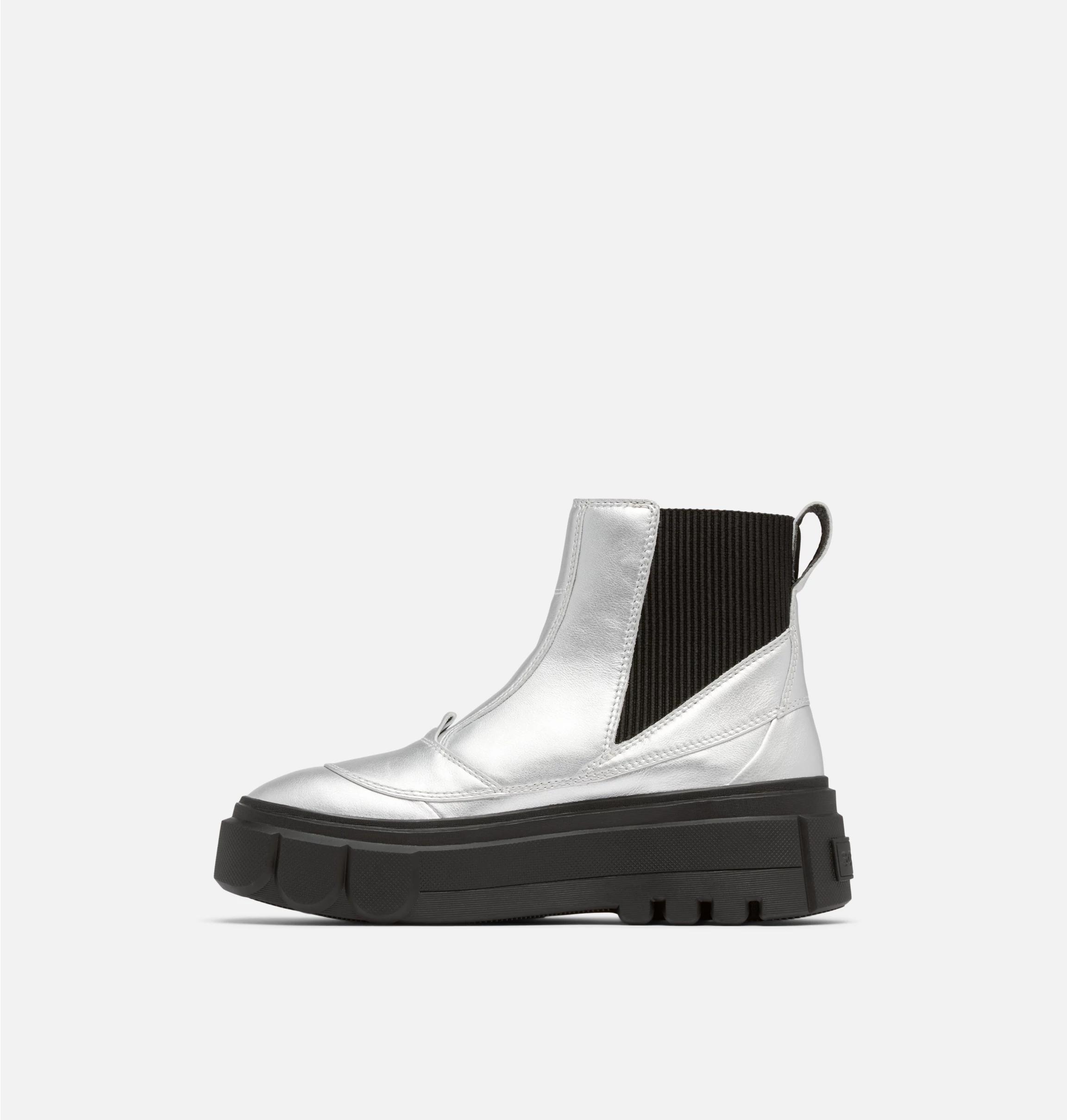 CARIBOU™ X Women's Chelsea Waterproof Boot Product Image