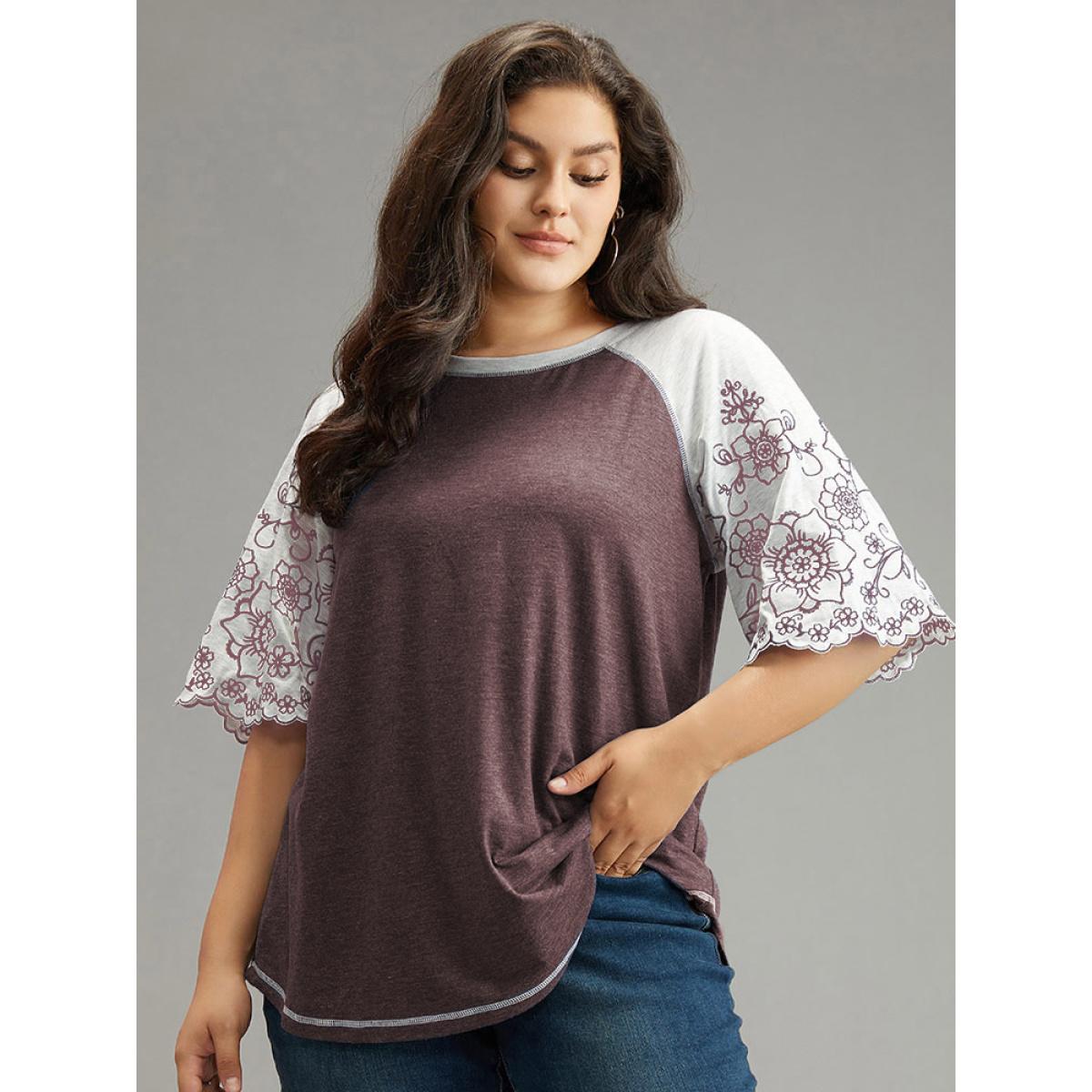 Plus Size Contrast Embroidered Scalloped Trim T-shirt Red Women Elegant Contrast Silhouette Floral Print Round Neck Dailywear T-shirts BloomChic 10/M Product Image