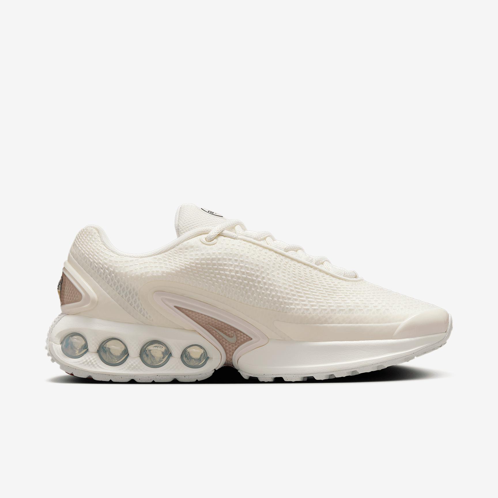 Nike Womens Air Max Dn SE Shoes | HV4436-133 Product Image