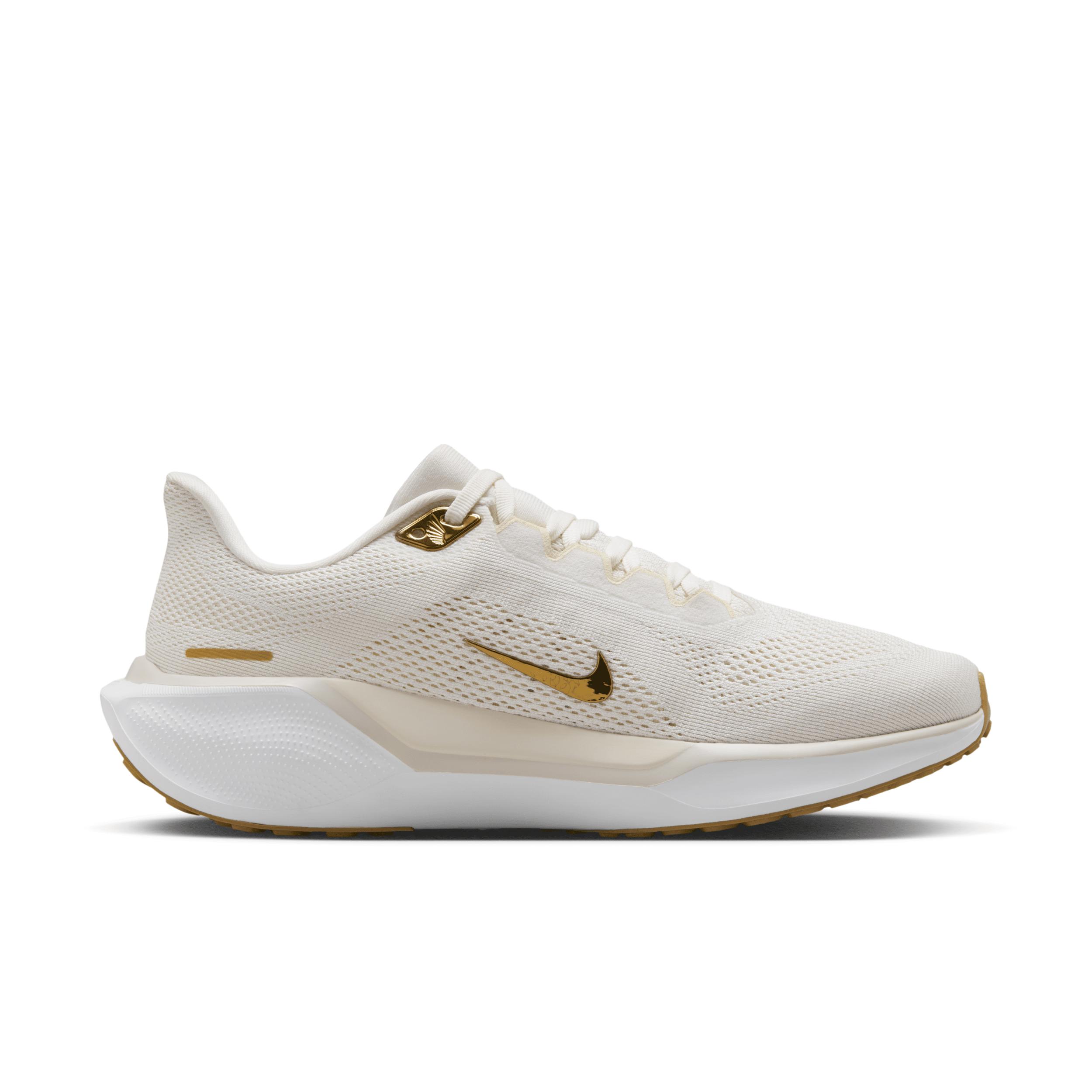 Nike Womens Pegasus 41 Running Shoes Product Image
