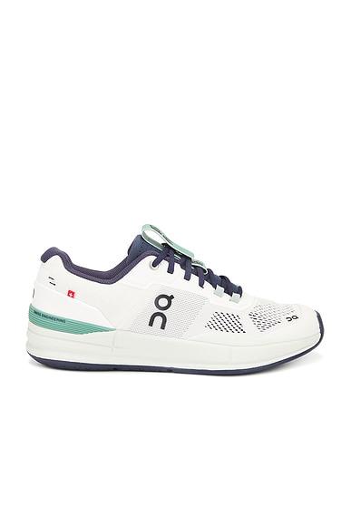 The Roger Pro Sneaker Product Image