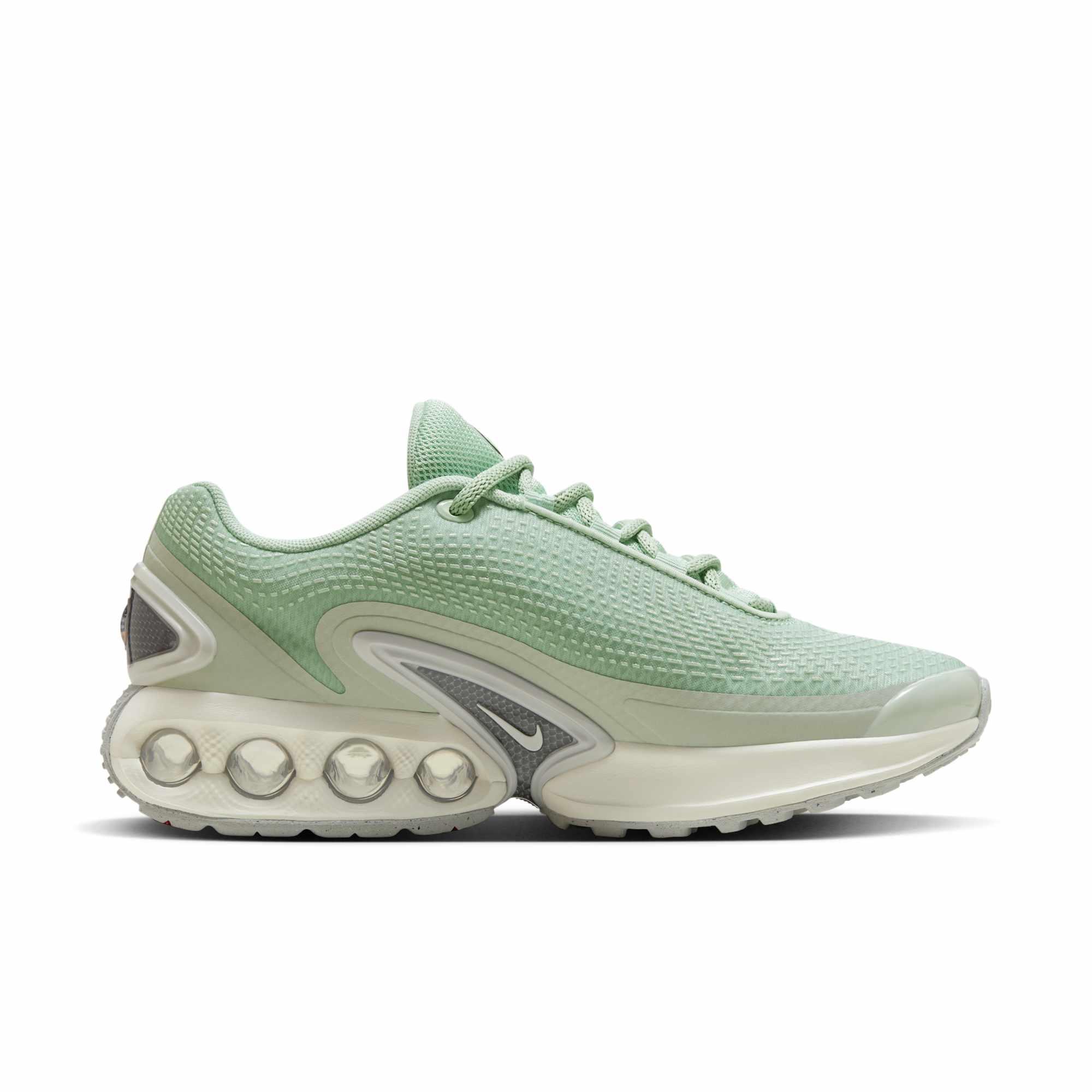 Nike Womens Air Max Dn SE Shoes | HJ9636-001 Product Image