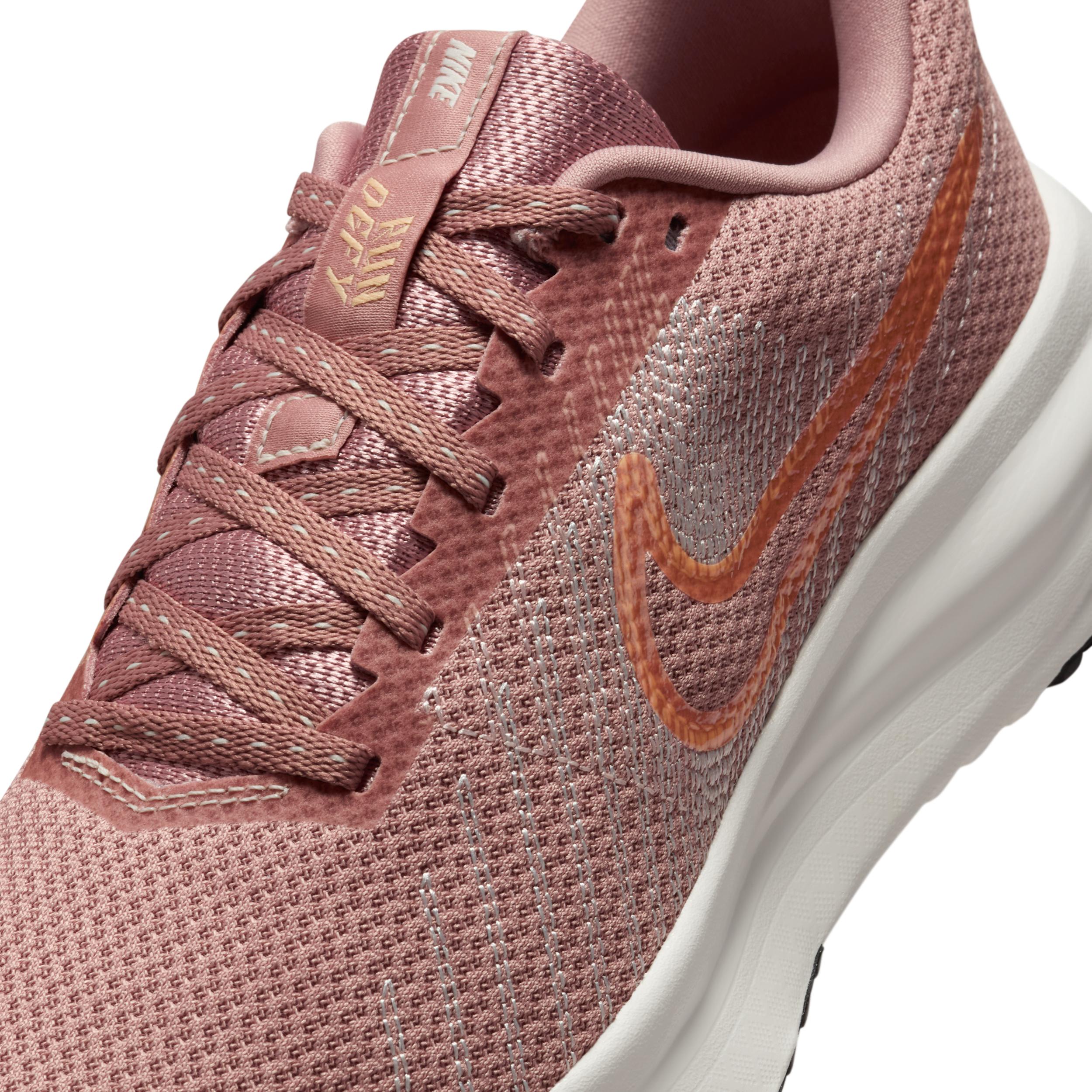 Nike Women's Run Defy Road Running Shoes Product Image