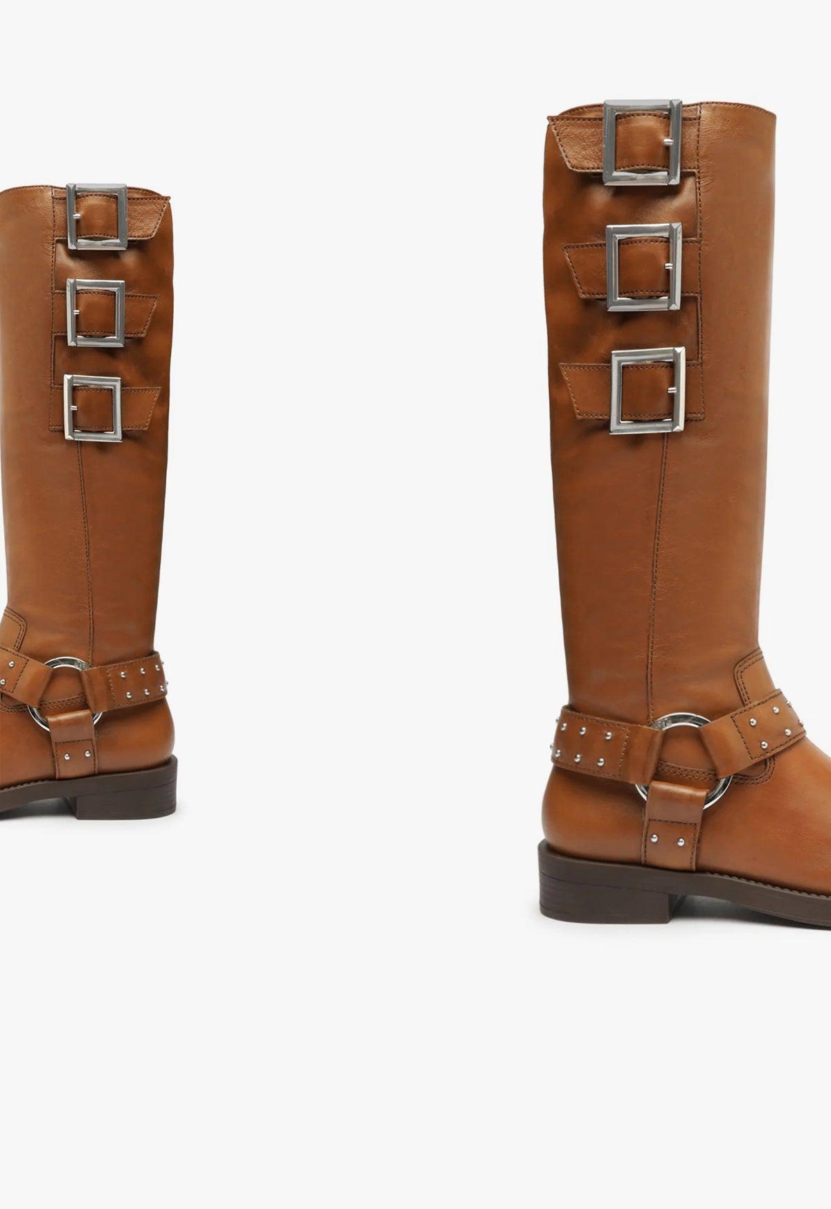 Luccia Buckle Graxo Leather Boot Female Product Image
