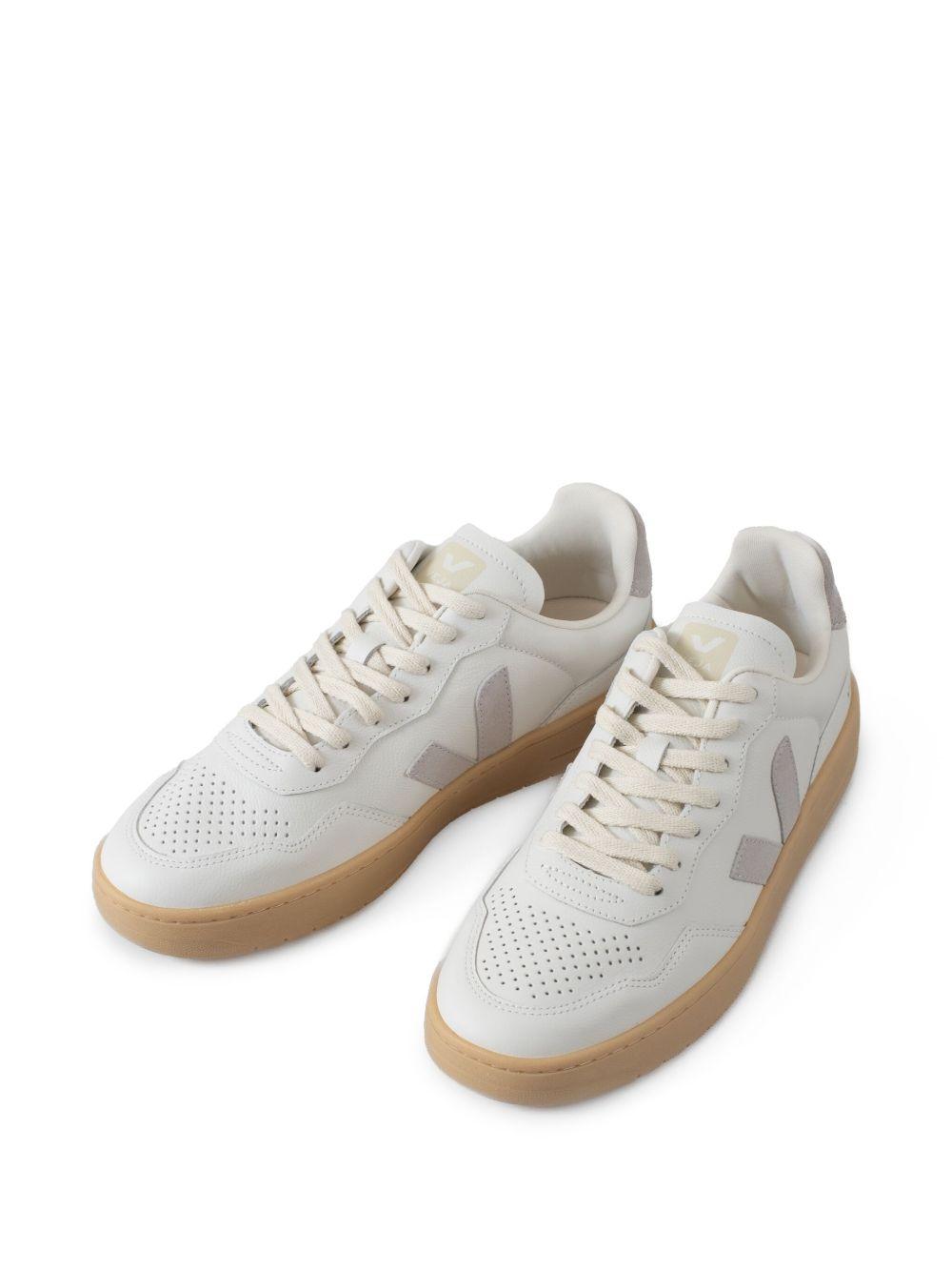 V-90 sneakers Product Image