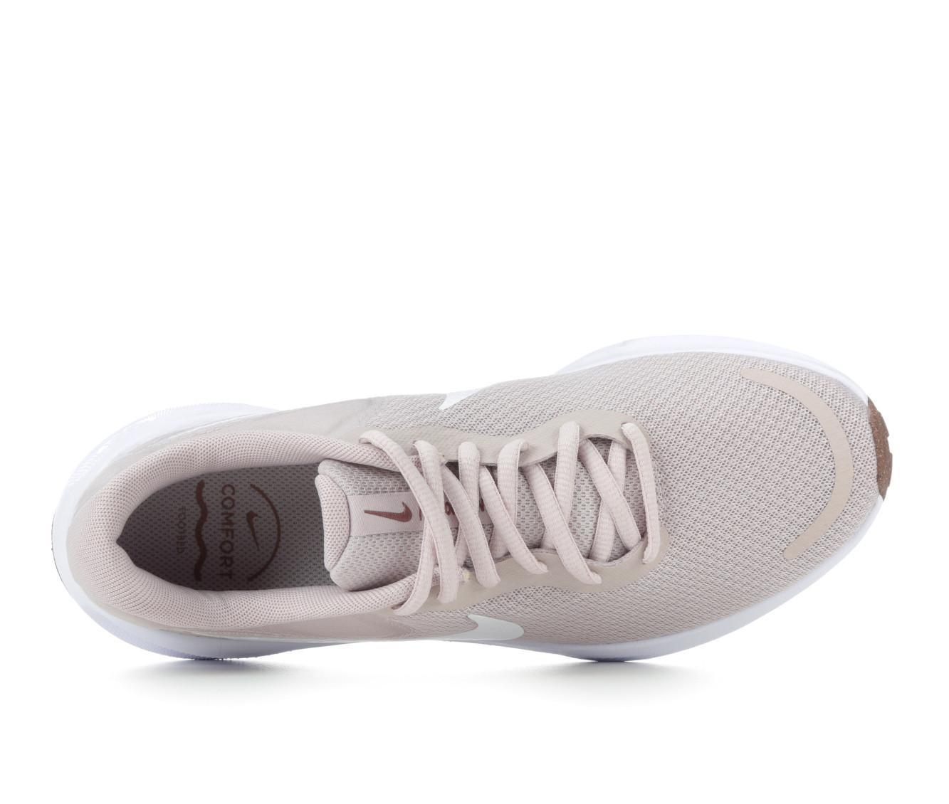 Women's Nike Revolution 7 Running Shoes Product Image