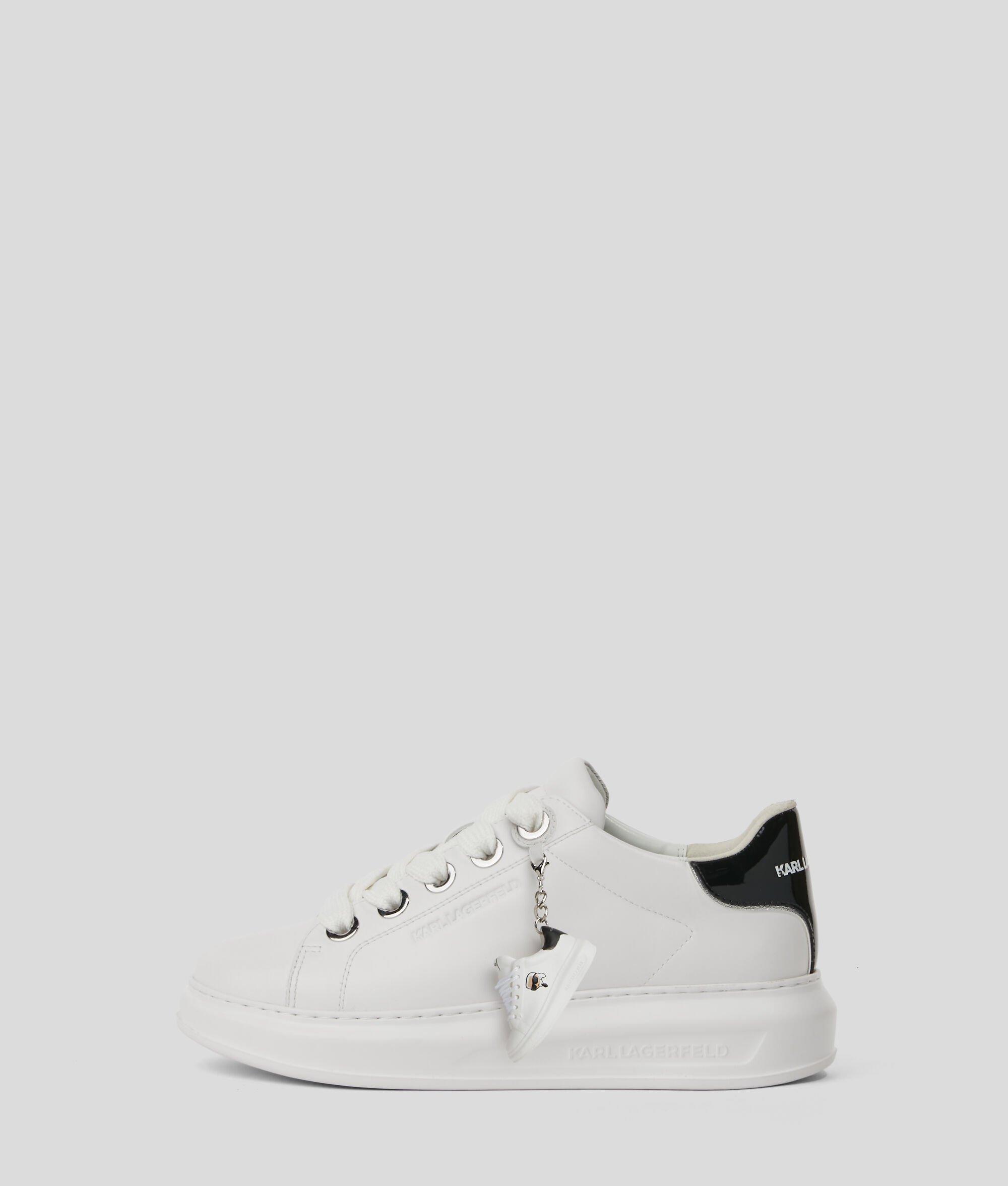 KAPRI KEYCHAIN SNEAKERS Product Image