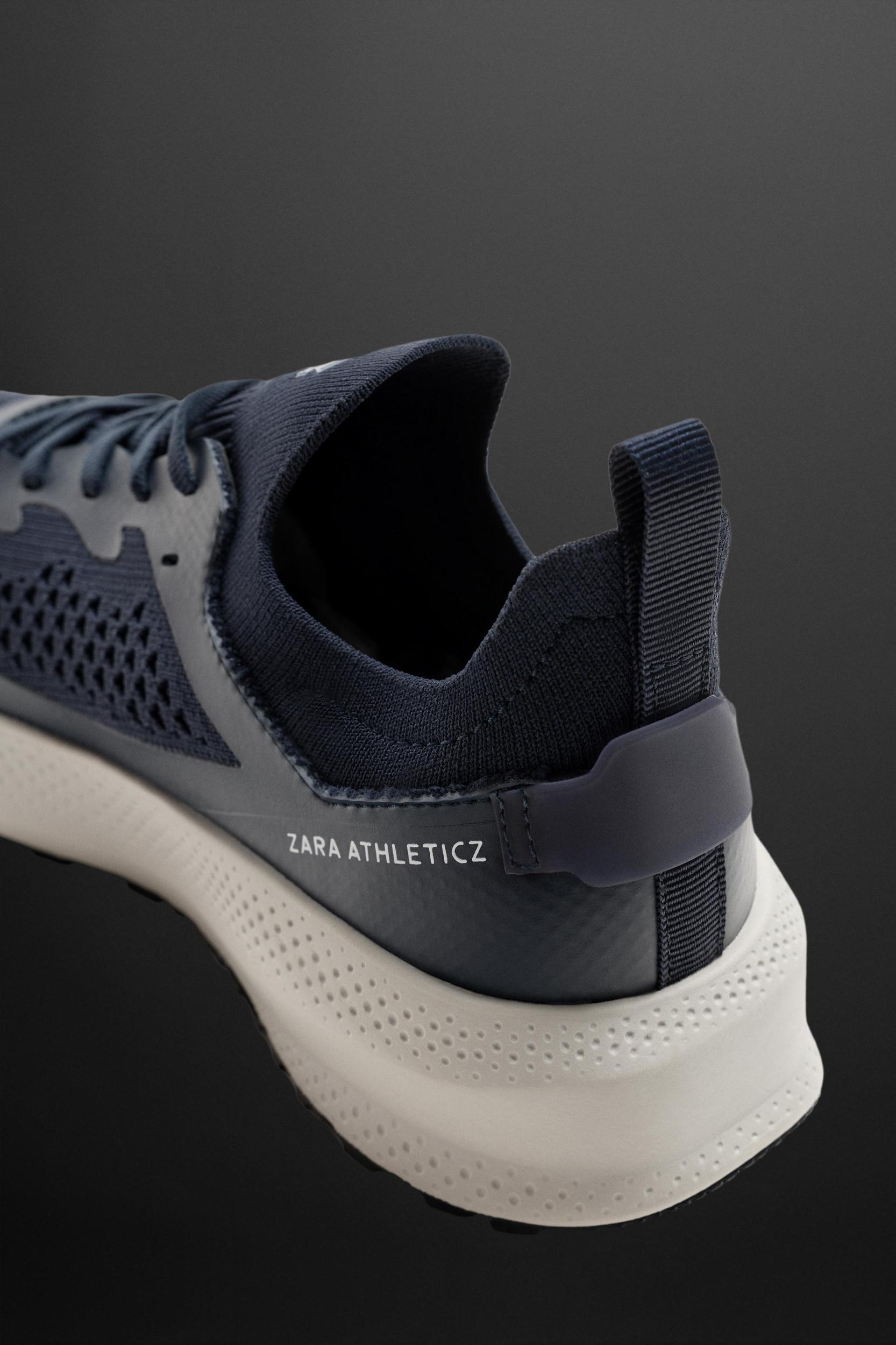 RUNNING SNEAKERS Product Image