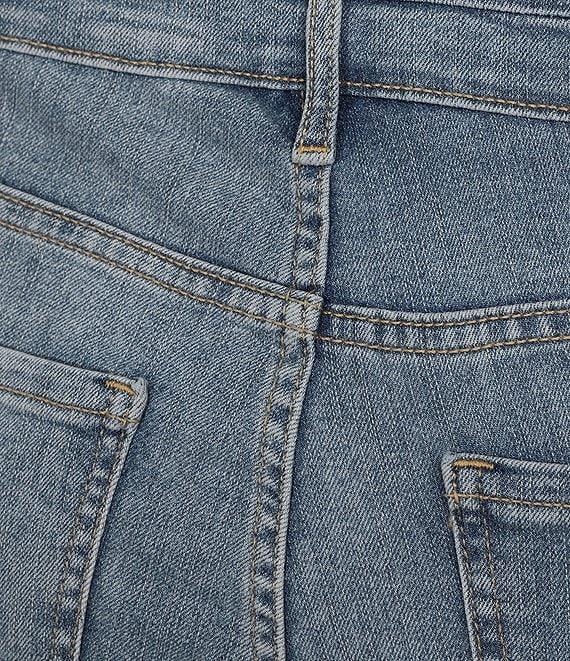 Code Bleu Plus Size Twill High Rise Frayed Cuff Hem Denim Capri Jeans Product Image