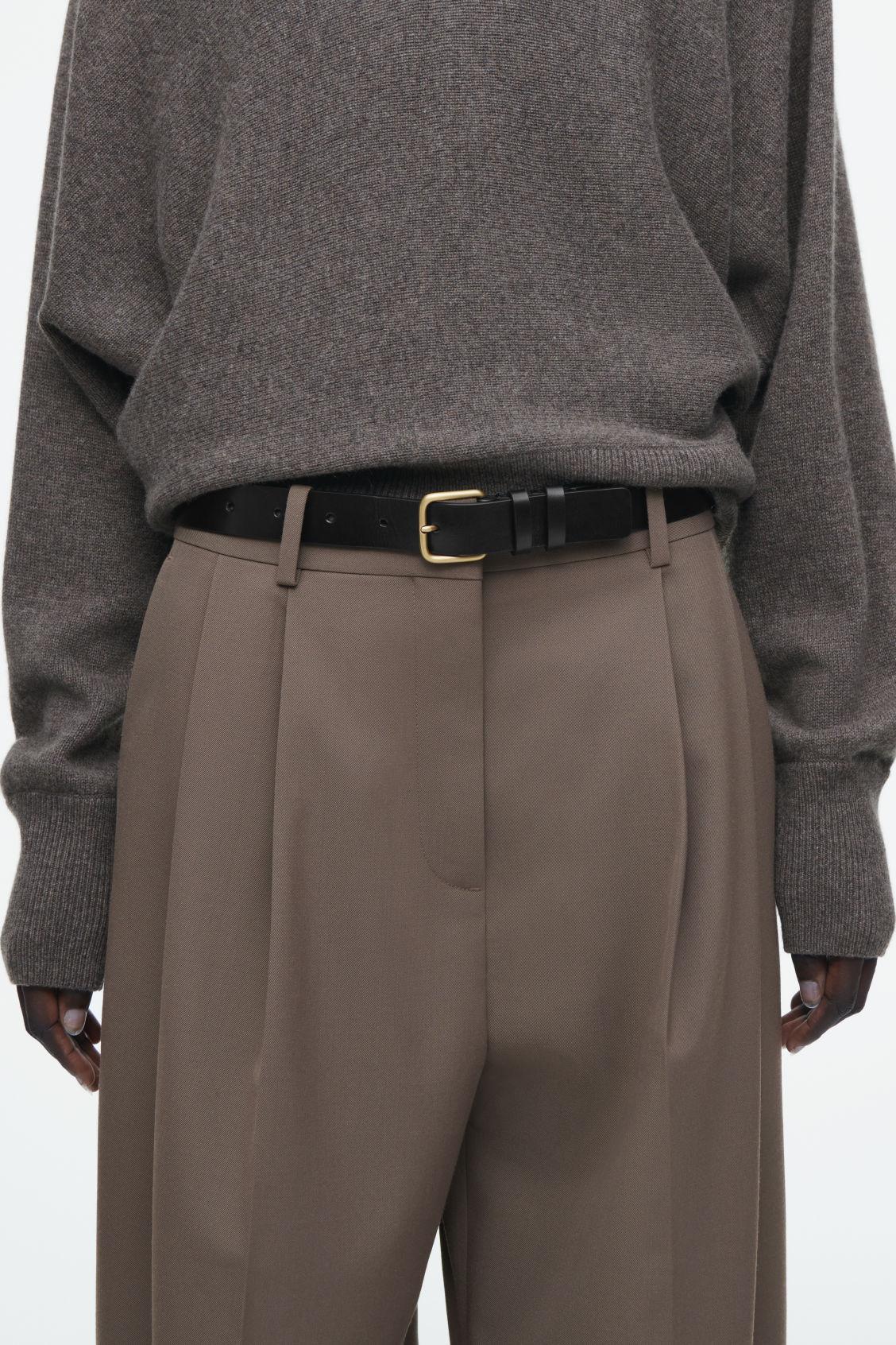 CLASSIC LEATHER BELT Product Image