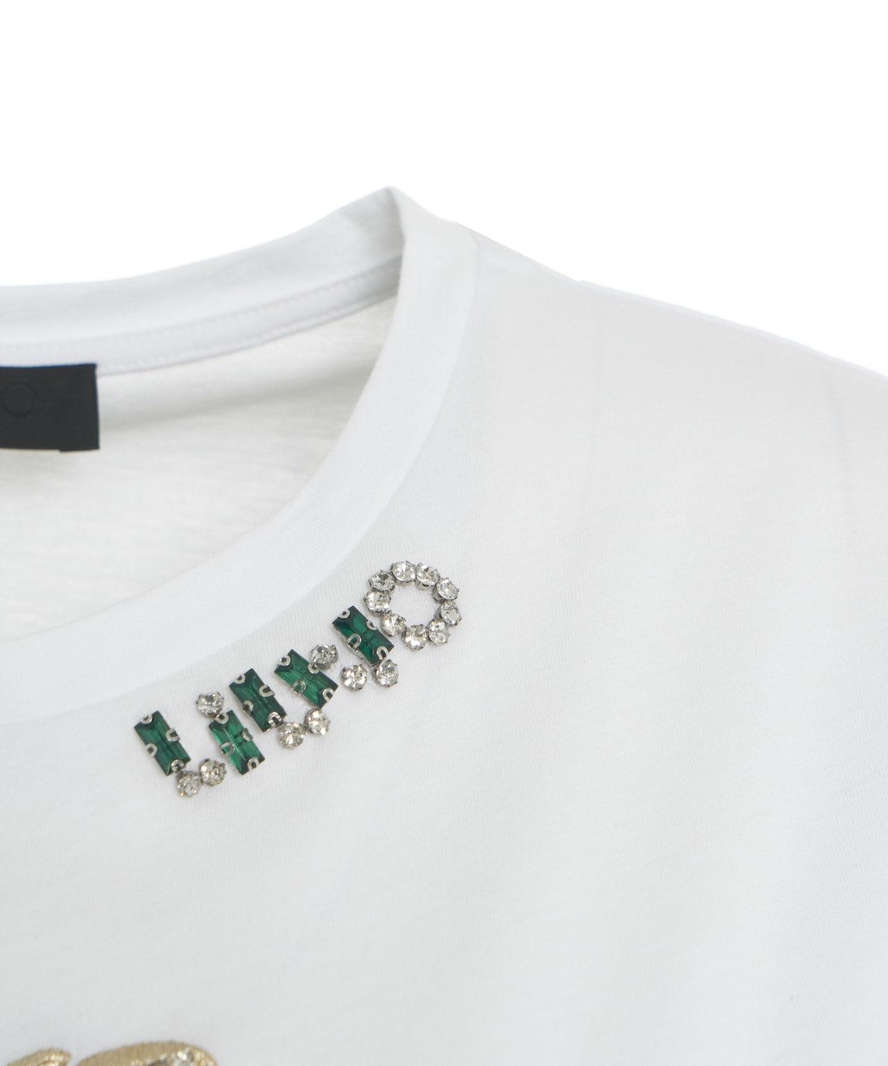 T-shirt with applique Product Image