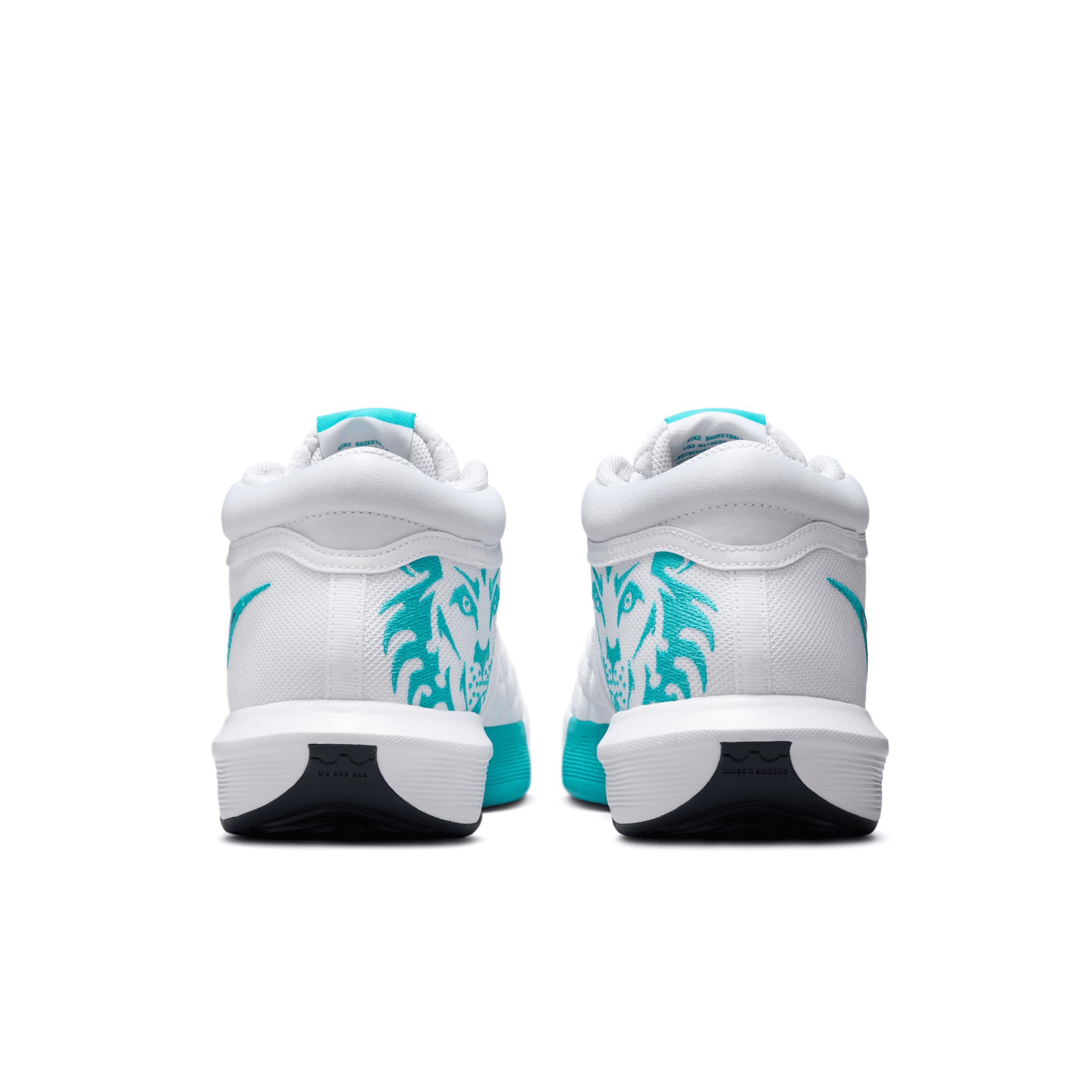 Nike Men's LeBron Witness VIII Basketball Shoes Product Image