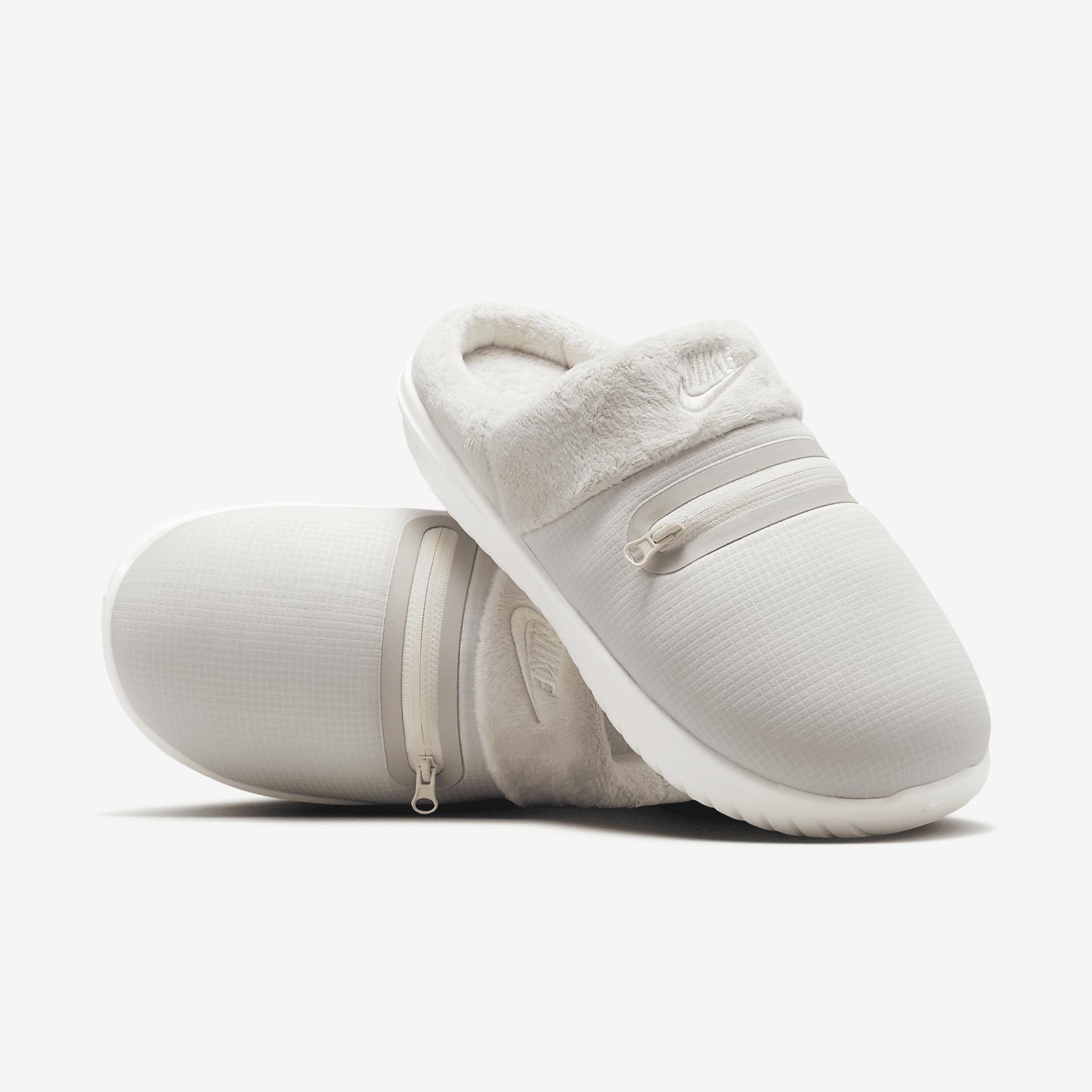 Nike Burrow Women's Slippers Product Image