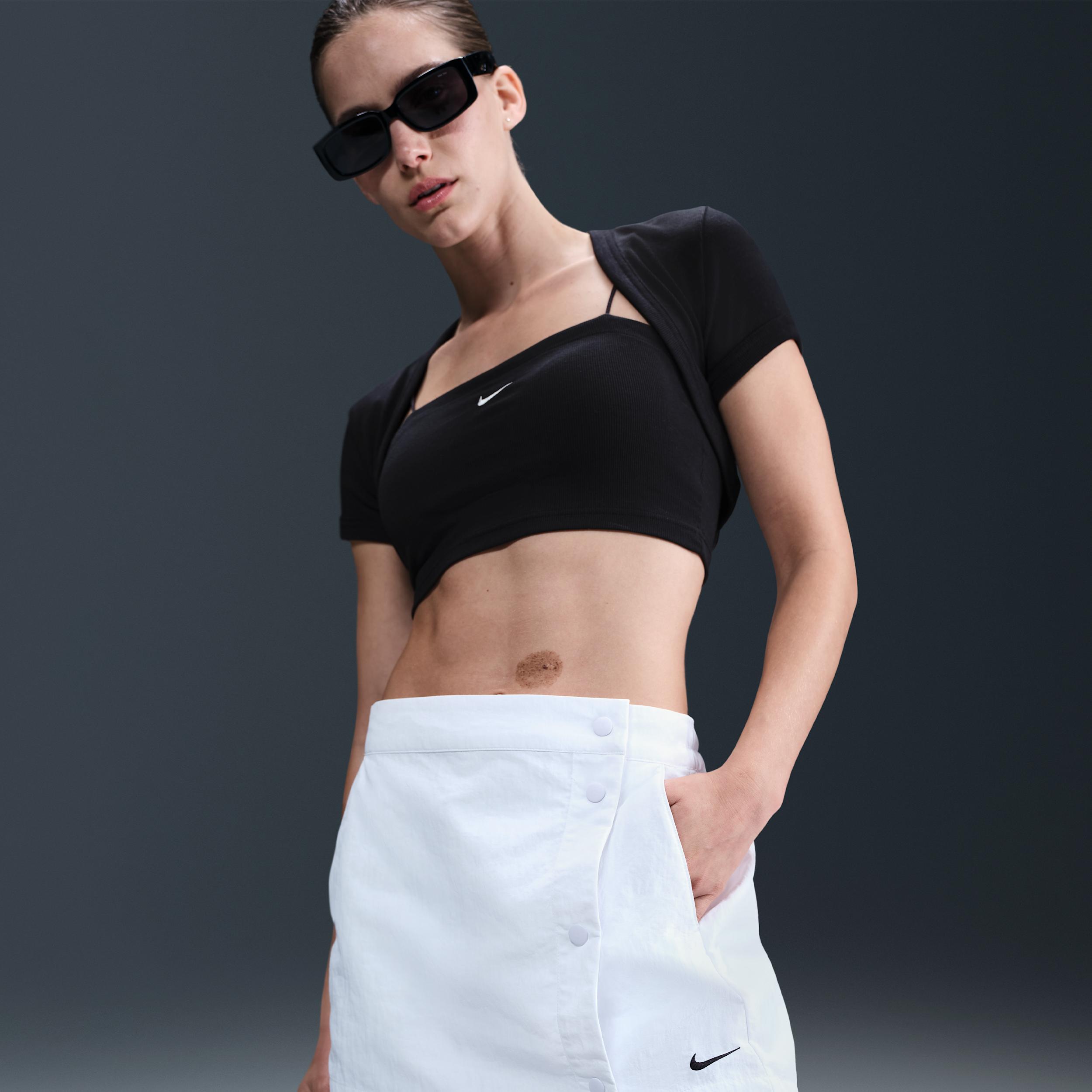 Womens Nike Sportswear Essential Woven Skort | HM6979-100 Product Image