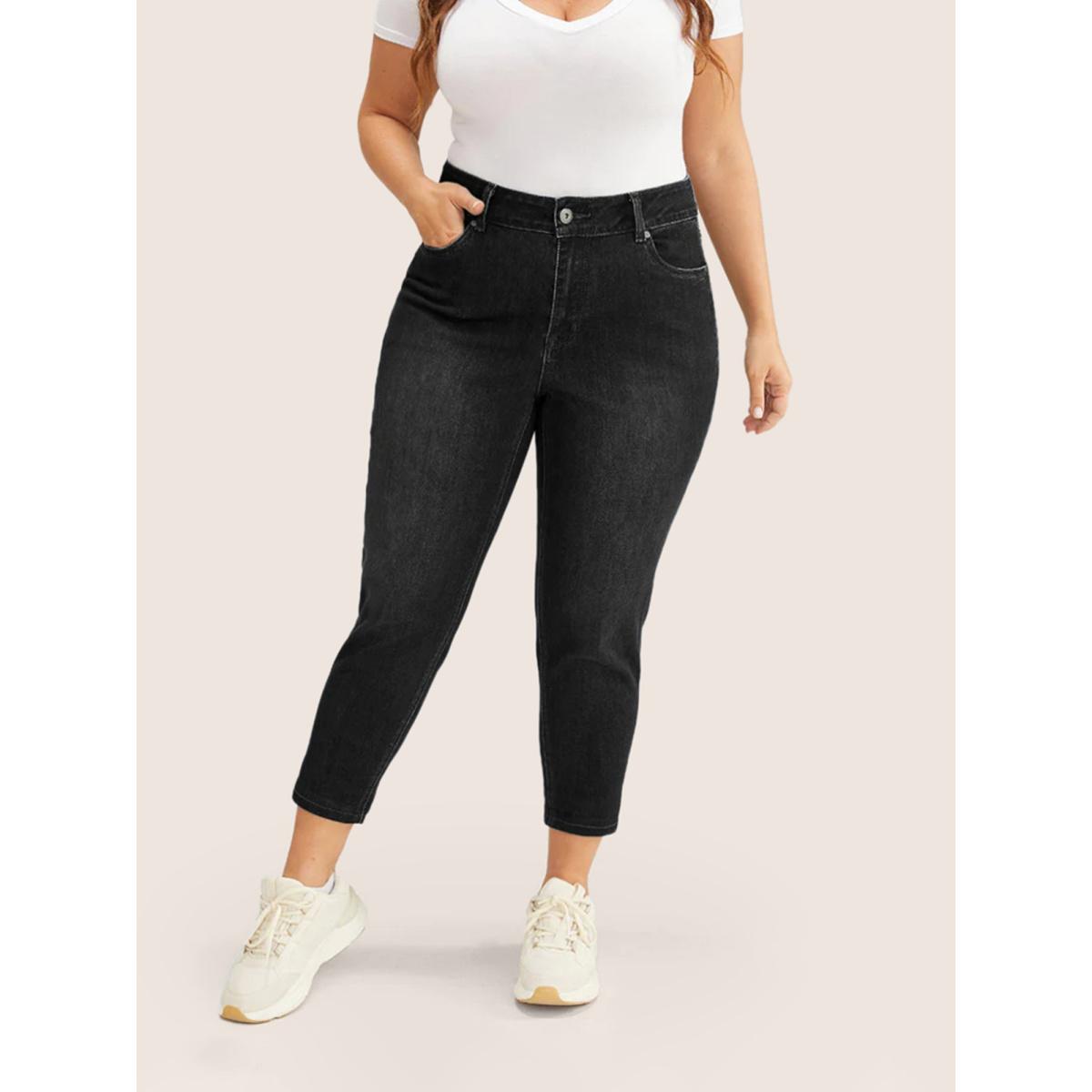 Plus Size Very Stretchy High Rise Dark Wash Cropped Jeans Women Black Casual Plain High stretch Slanted pocket Jeans BloomChic 12/L Product Image