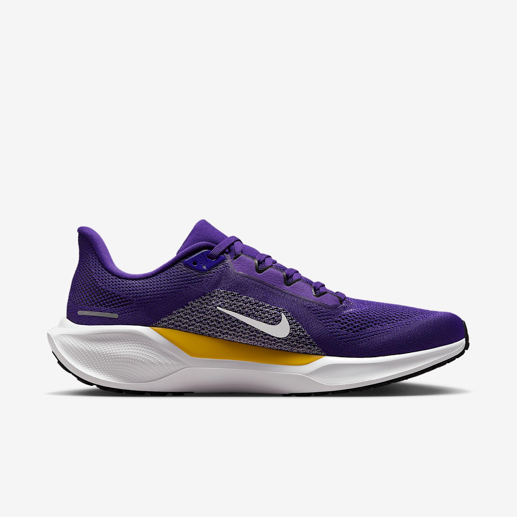 Minnesota Vikings Pegasus 41 Nike Men's NFL Road Running Shoes Product Image