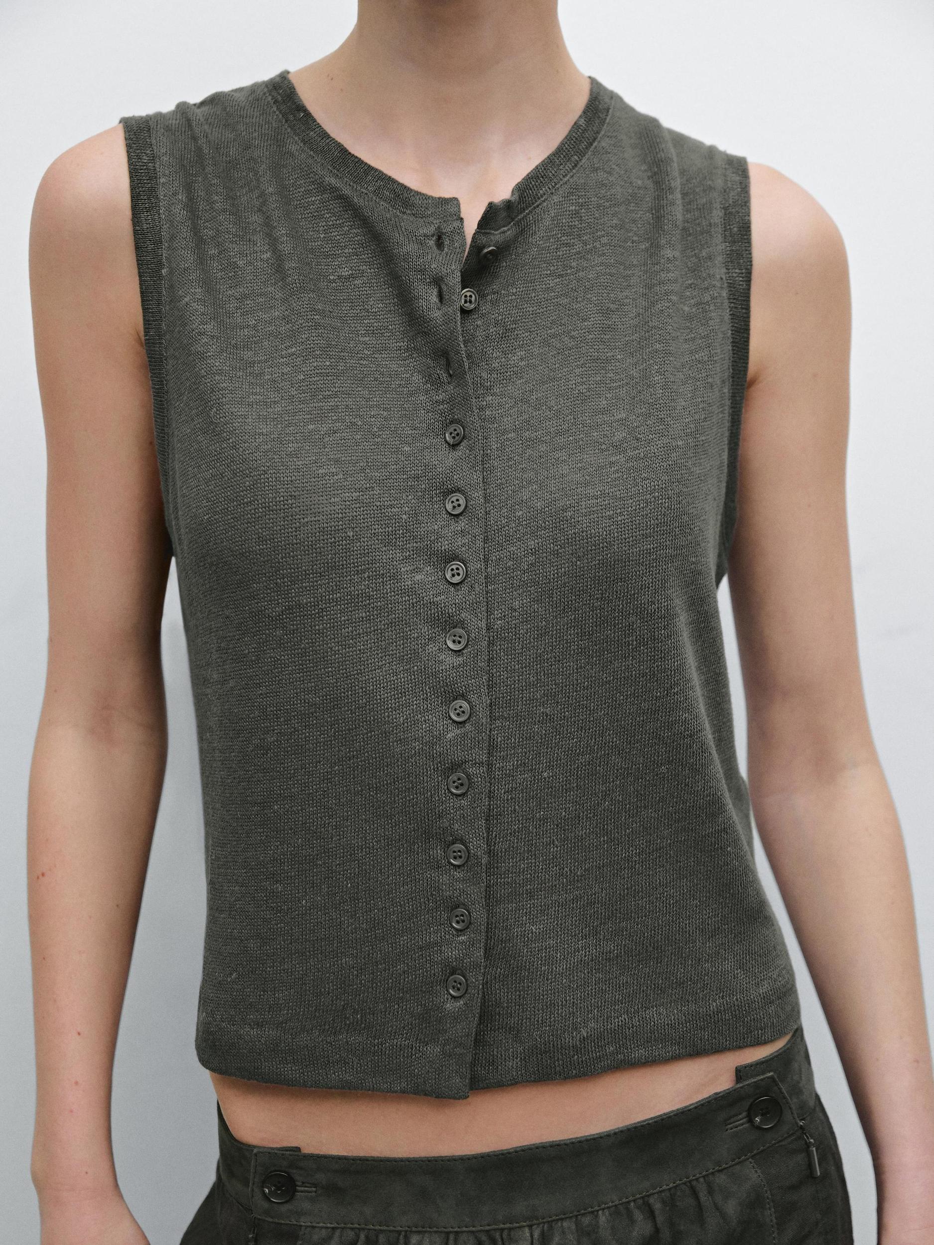 100% linen knit vest Product Image