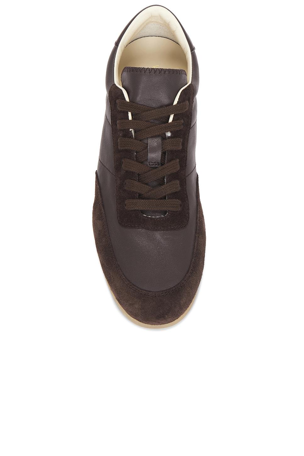 Minimal Runner Sneaker Common Projects Product Image