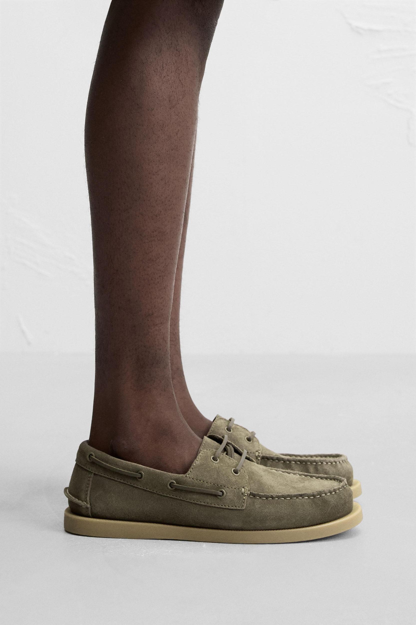 LEATHER BOAT SHOES Product Image