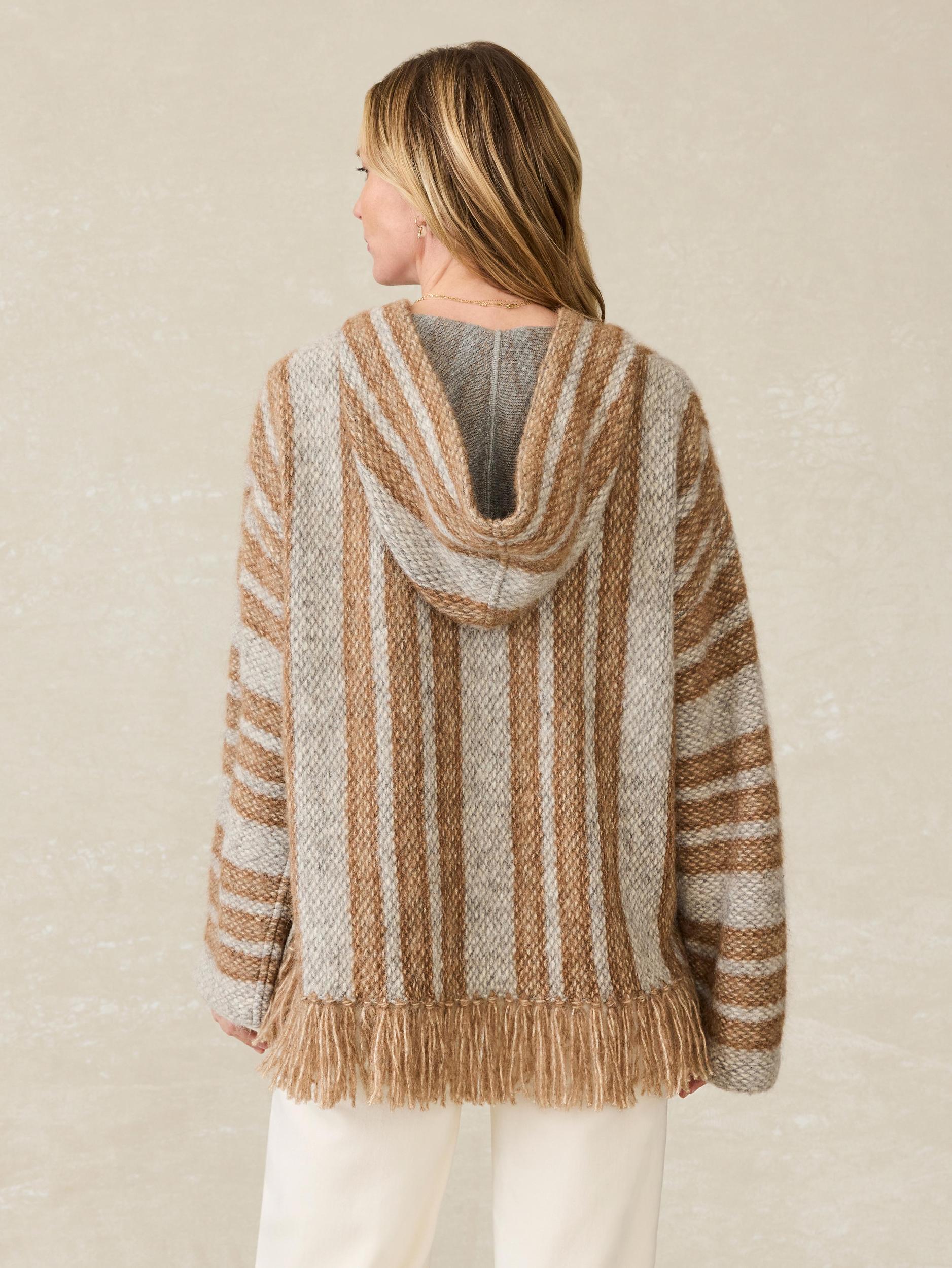 Snowfields Cashmere Blend Poncho - Pebble Grey Female Product Image