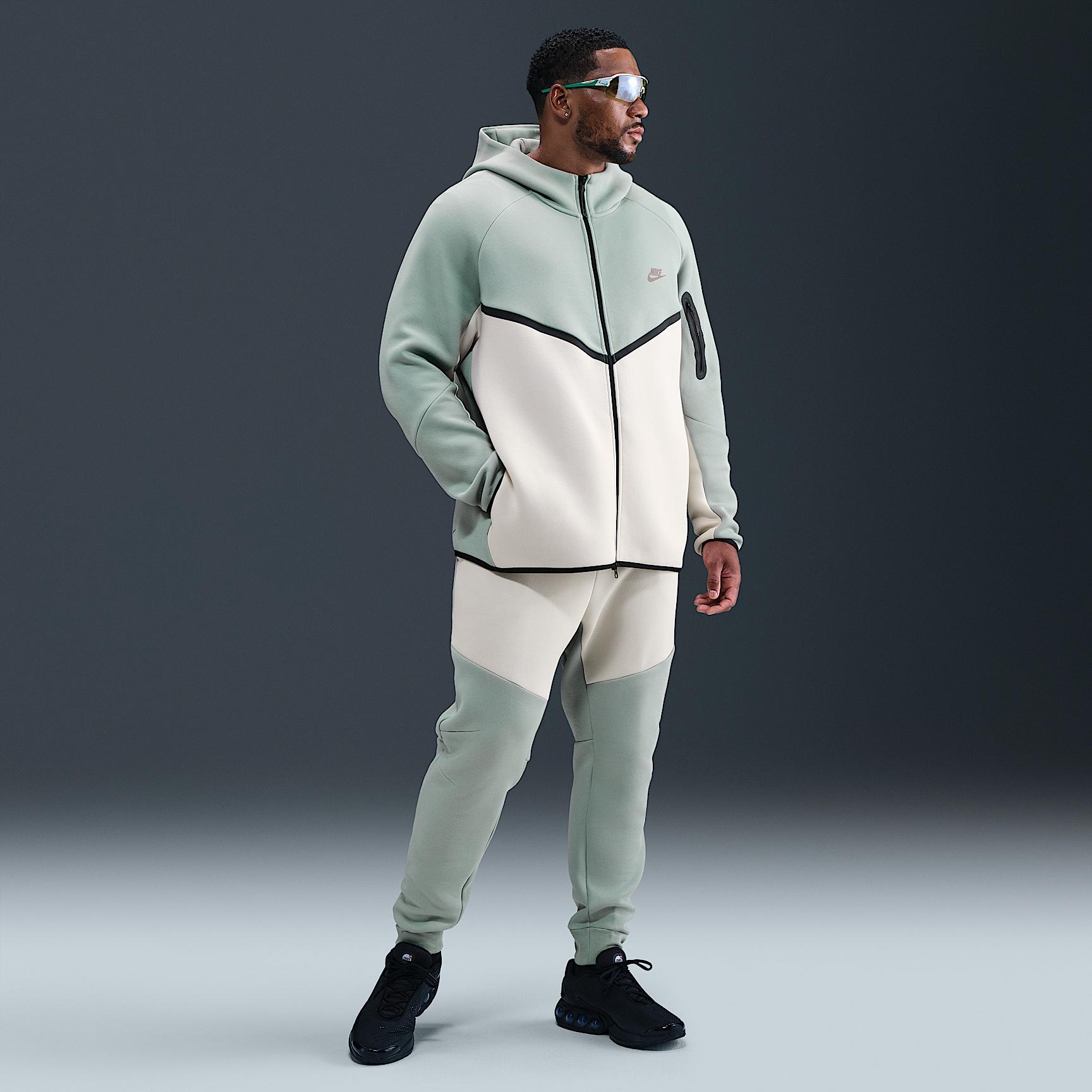 Nike Men's Tech Fleece Windrunner Full-Zip Jacket Product Image
