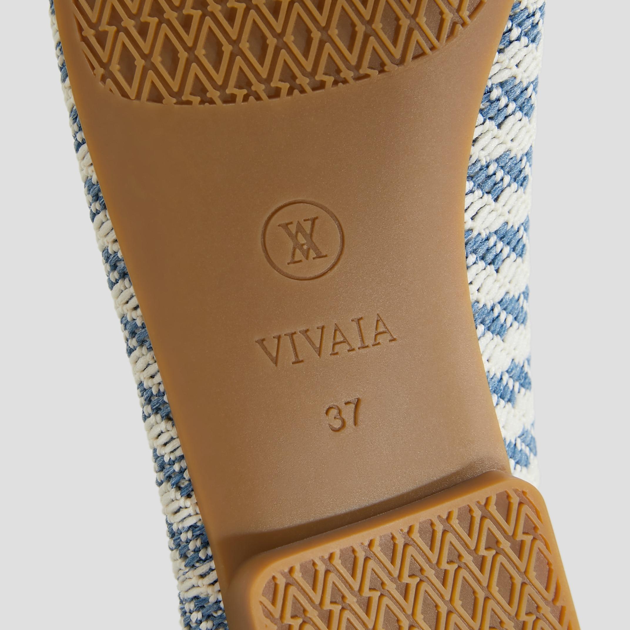 Square-Toe V-Cut Flats (Margot 2.0) Product Image