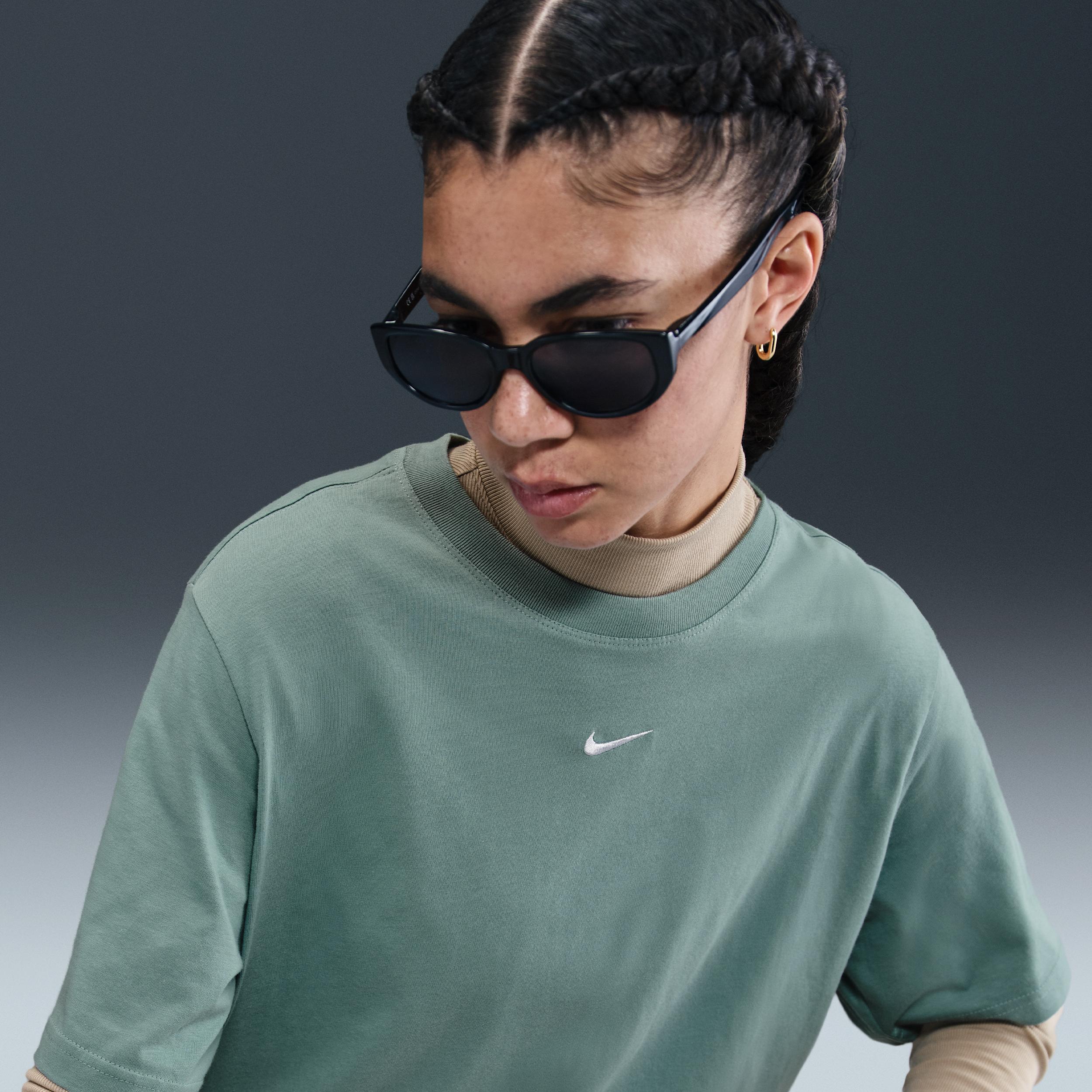 Womens Nike Sportswear Essential T-Shirt | FD4149-675 Product Image