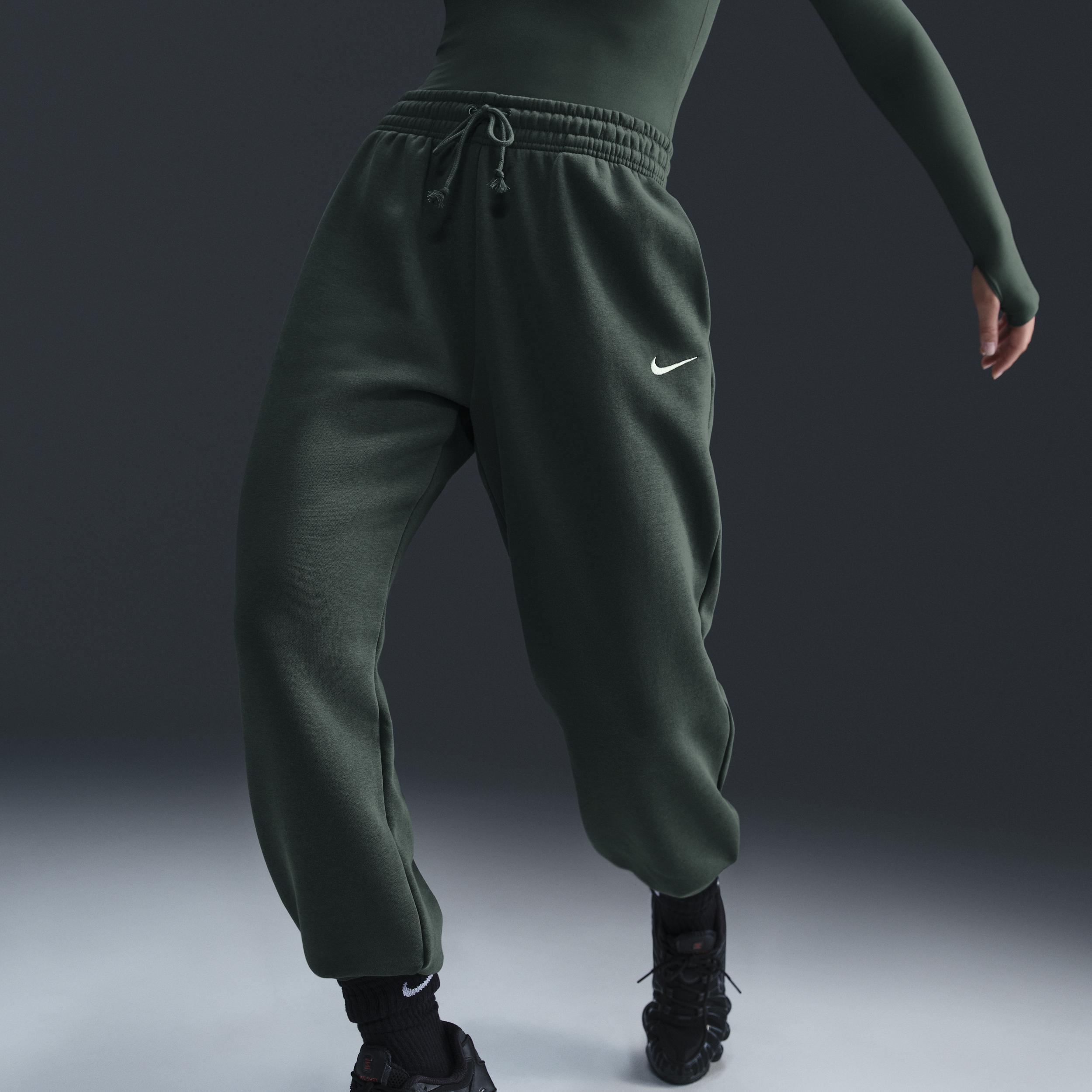 Women's Nike Sportswear Phoenix Fleece High-Waisted Oversized Sweatpants Product Image