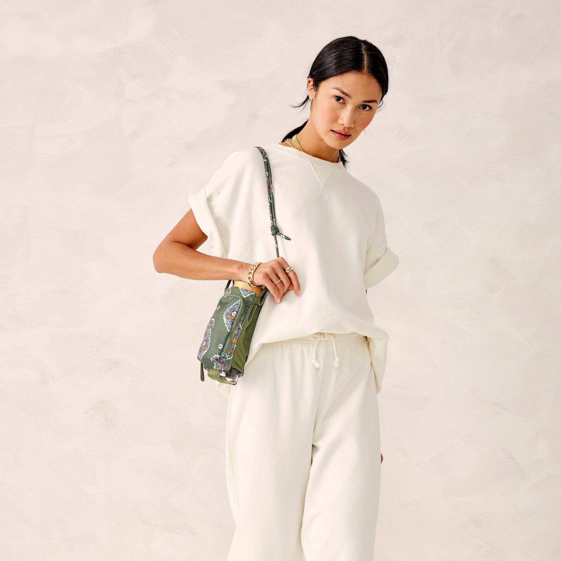 Carew Hydration Crossbody Product Image