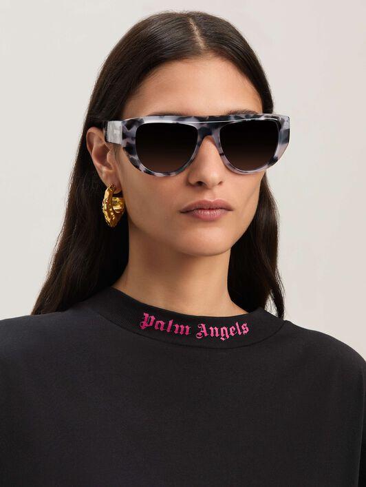 CURVED LOGO LOOSE TEE Product Image