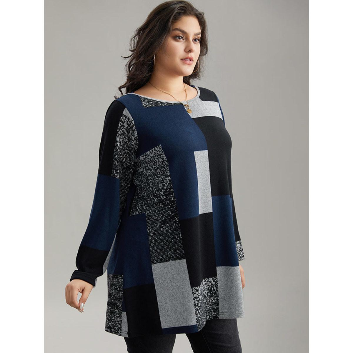 Plus Size Colorblock Contrast Round Neck T-shirt Indigo Women Leisure Contrast Colorblock Boat Neck Casual T-shirts BloomChic 12/L Product Image