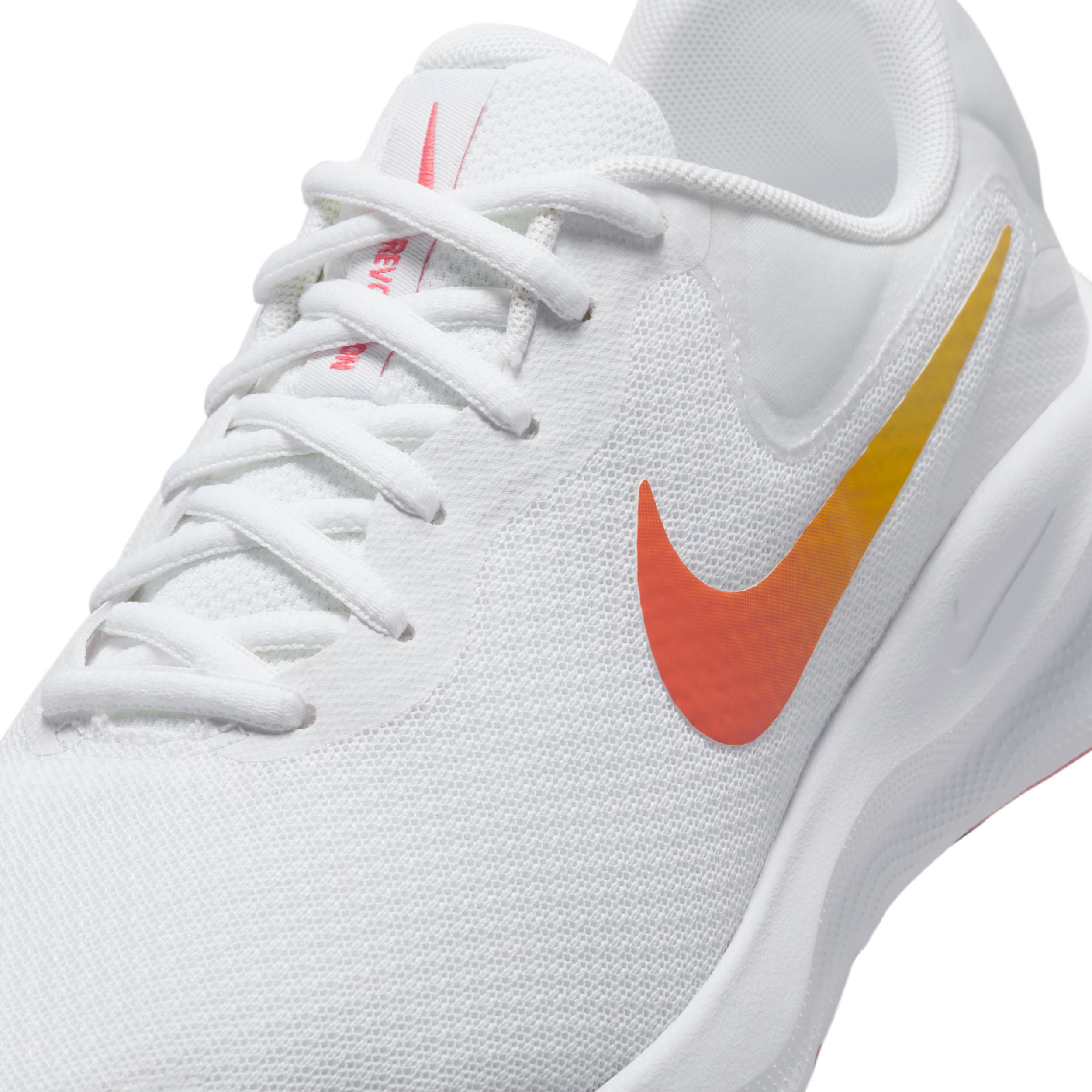 Nike Women's Revolution 7 Road Running Shoes (Extra Wide) Product Image