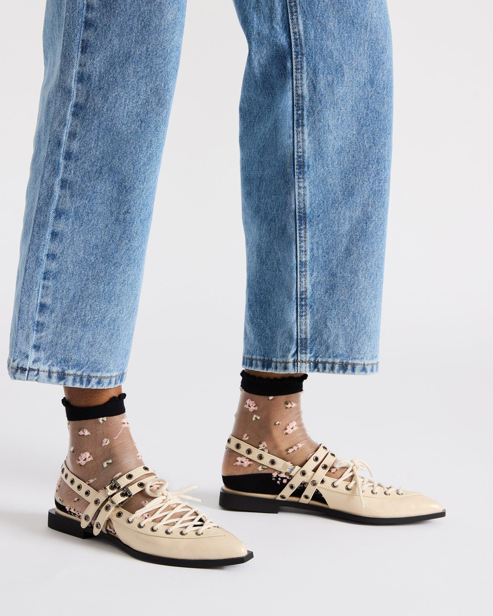 GALANTI BONE PATENT Female Product Image