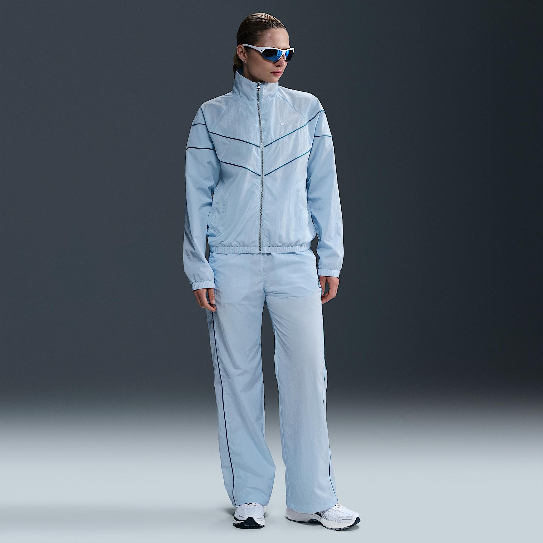 Nike Windrunner Women's Loose UV Woven Full-Zip Jacket Product Image