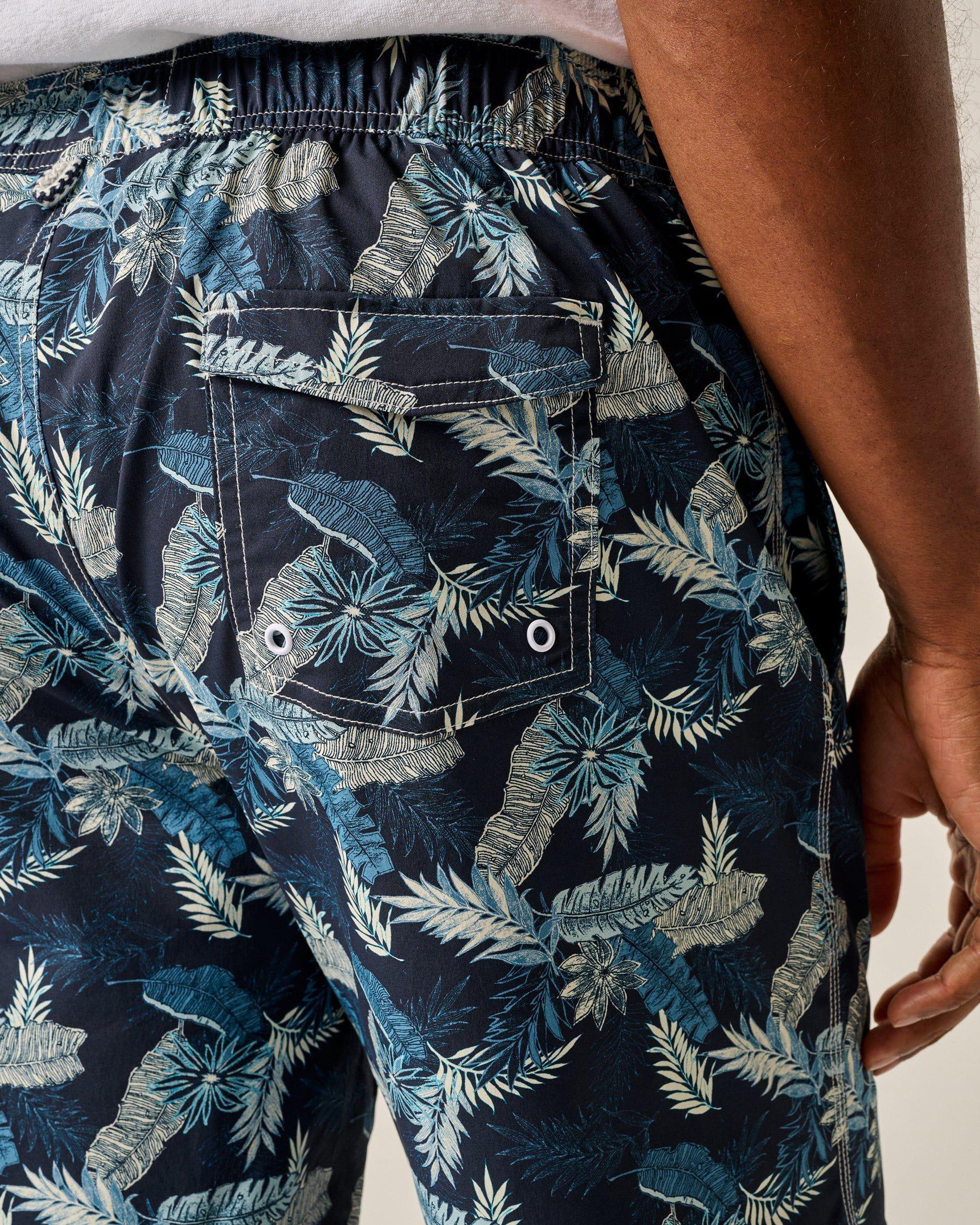 The Half Elastic 7" Surf Shorts Male Product Image